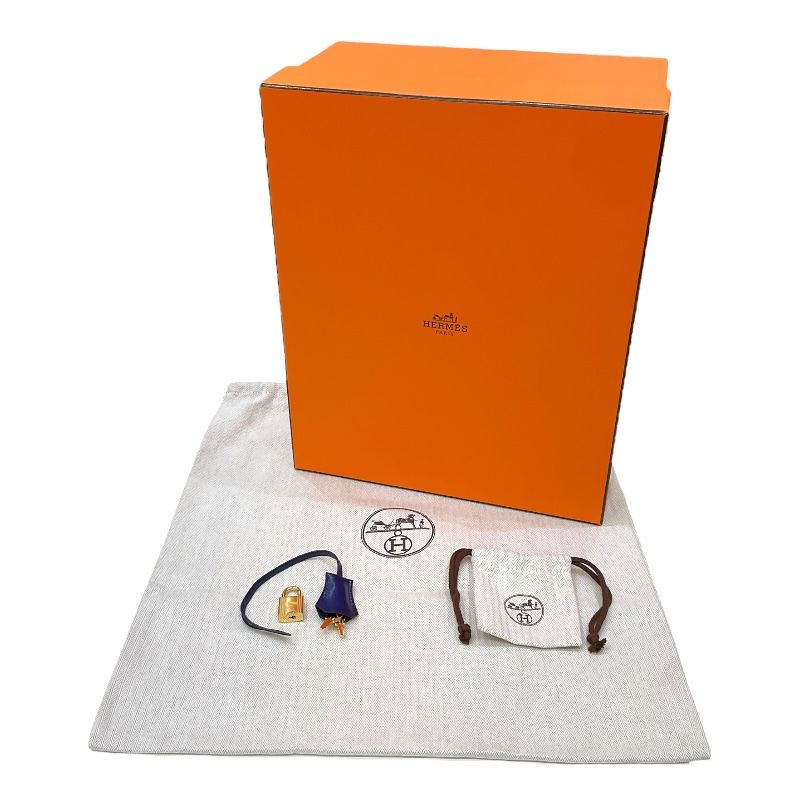 HERMES Birkin 30 Blue Saphir with Gold Hardware - Exquisite Craftsmanship