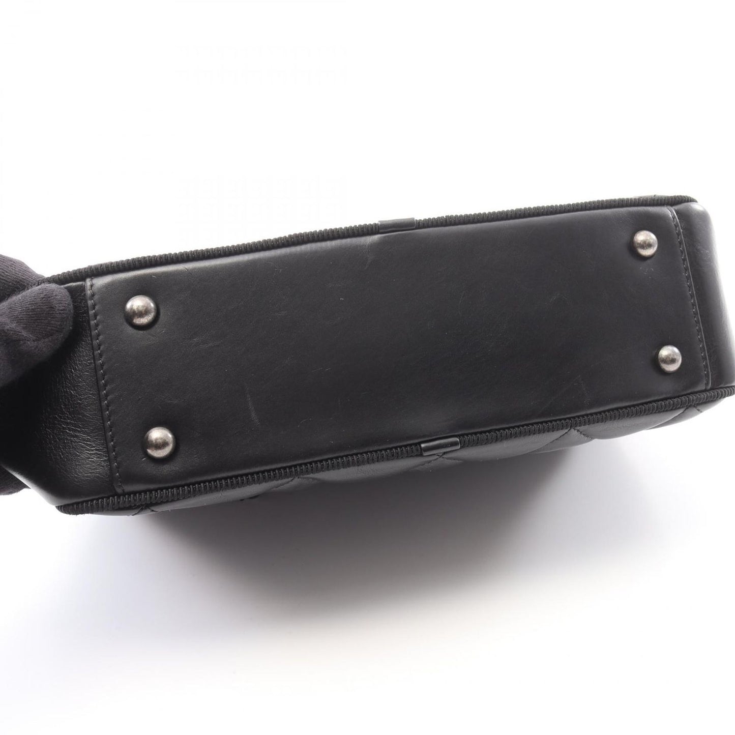 CHANEL Matelassé Black Lambskin Shoulder Bag with Chain