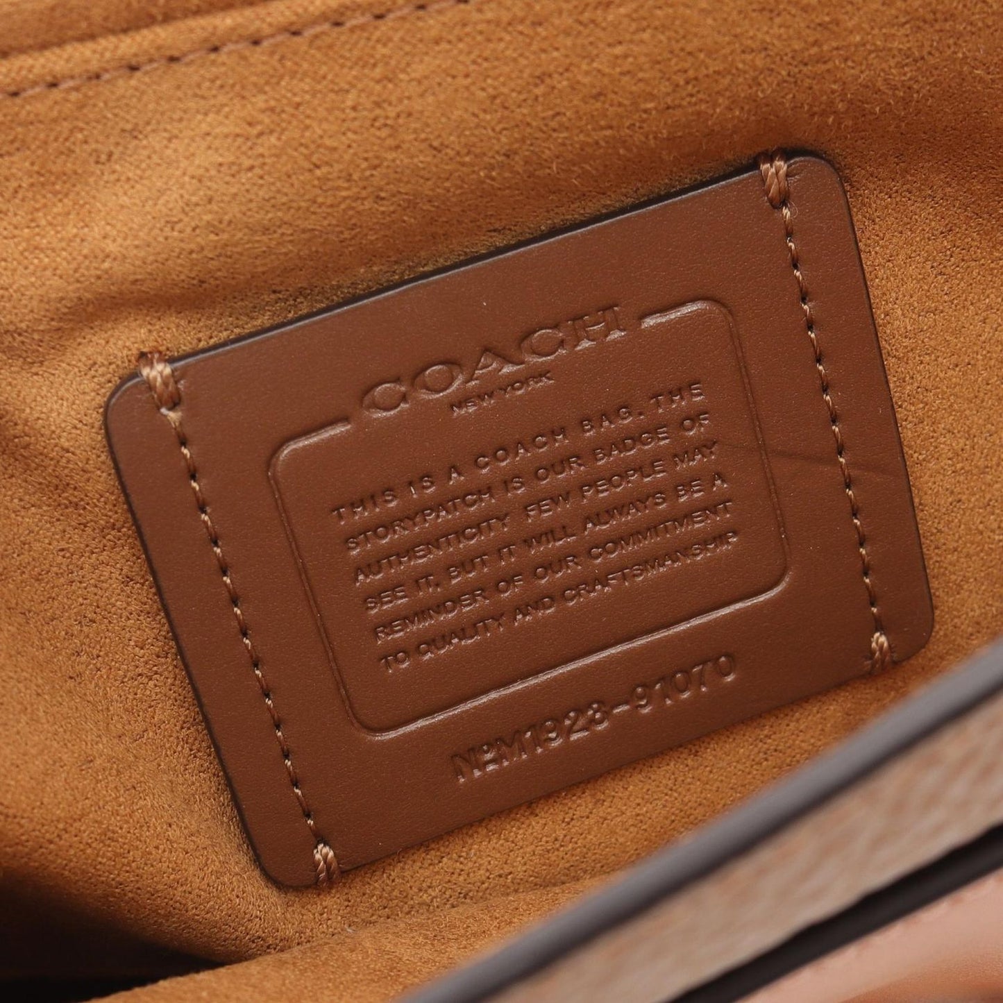 COACH 2-Way Leather Shoulder Bag in Pink & Camel - Timeless Elegance