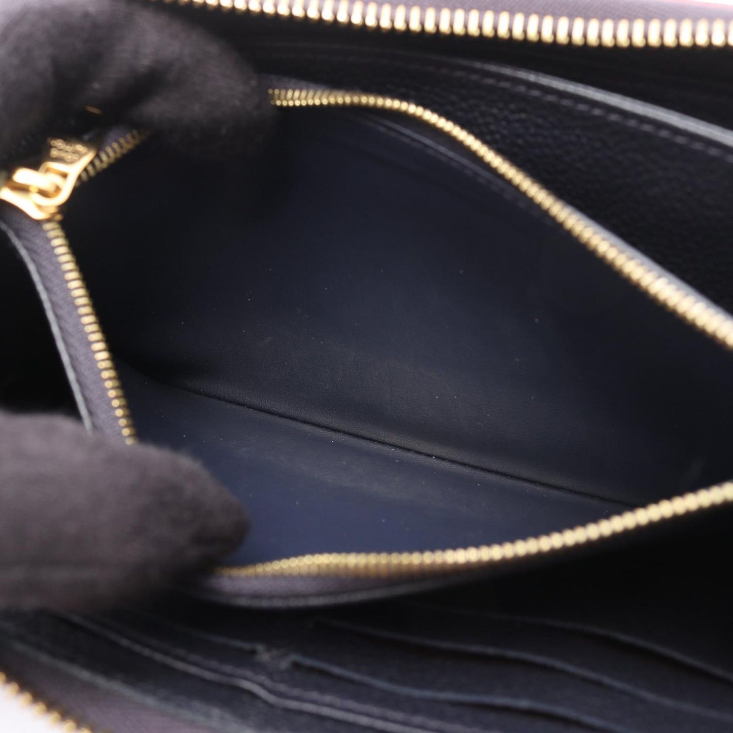 Louis Vuitton Zippy Wallet in Marine Rouge - Exquisite Craftsmanship