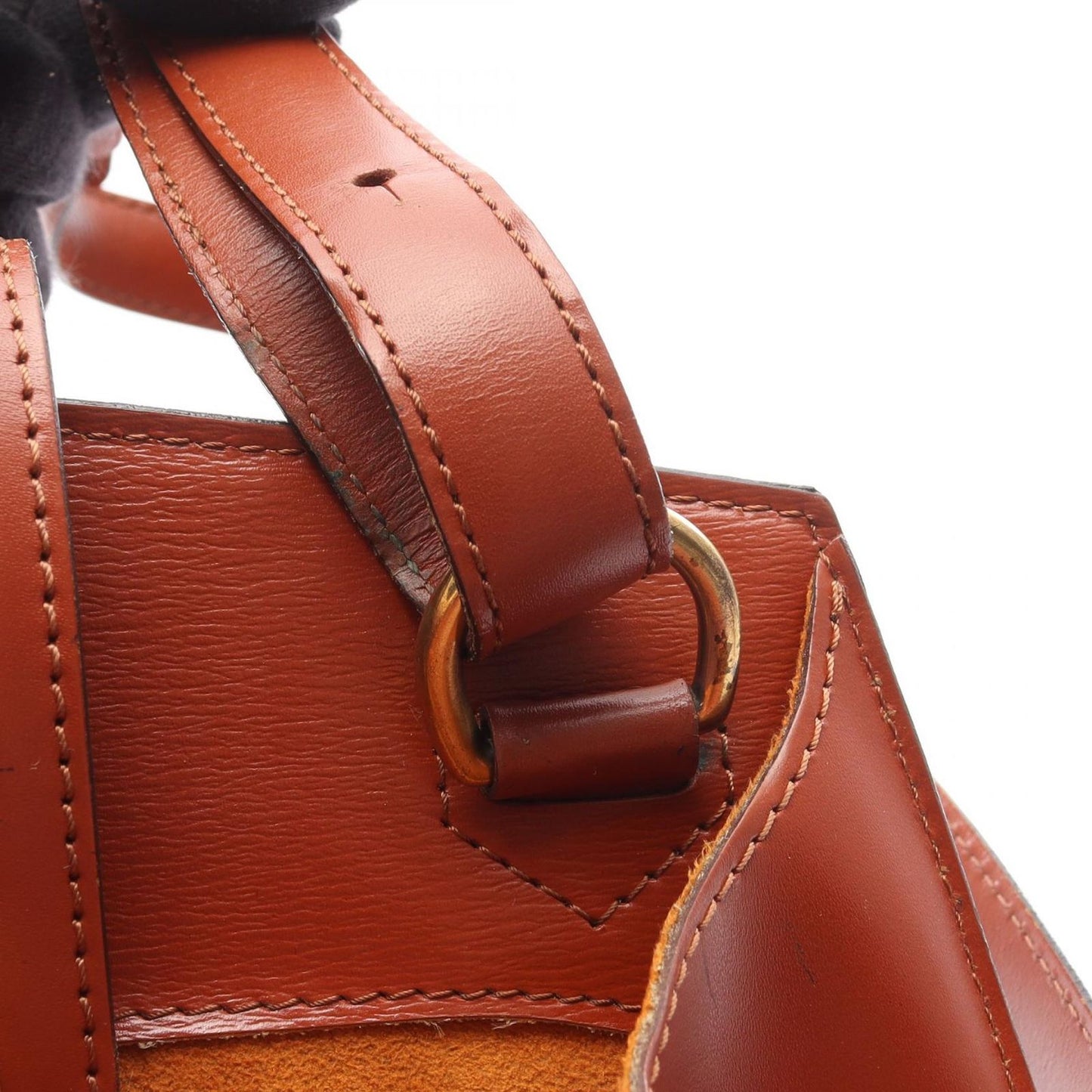 Louis Vuitton Cluny Epi Shoulder Bag in Kenian Brown - Timeless Elegance