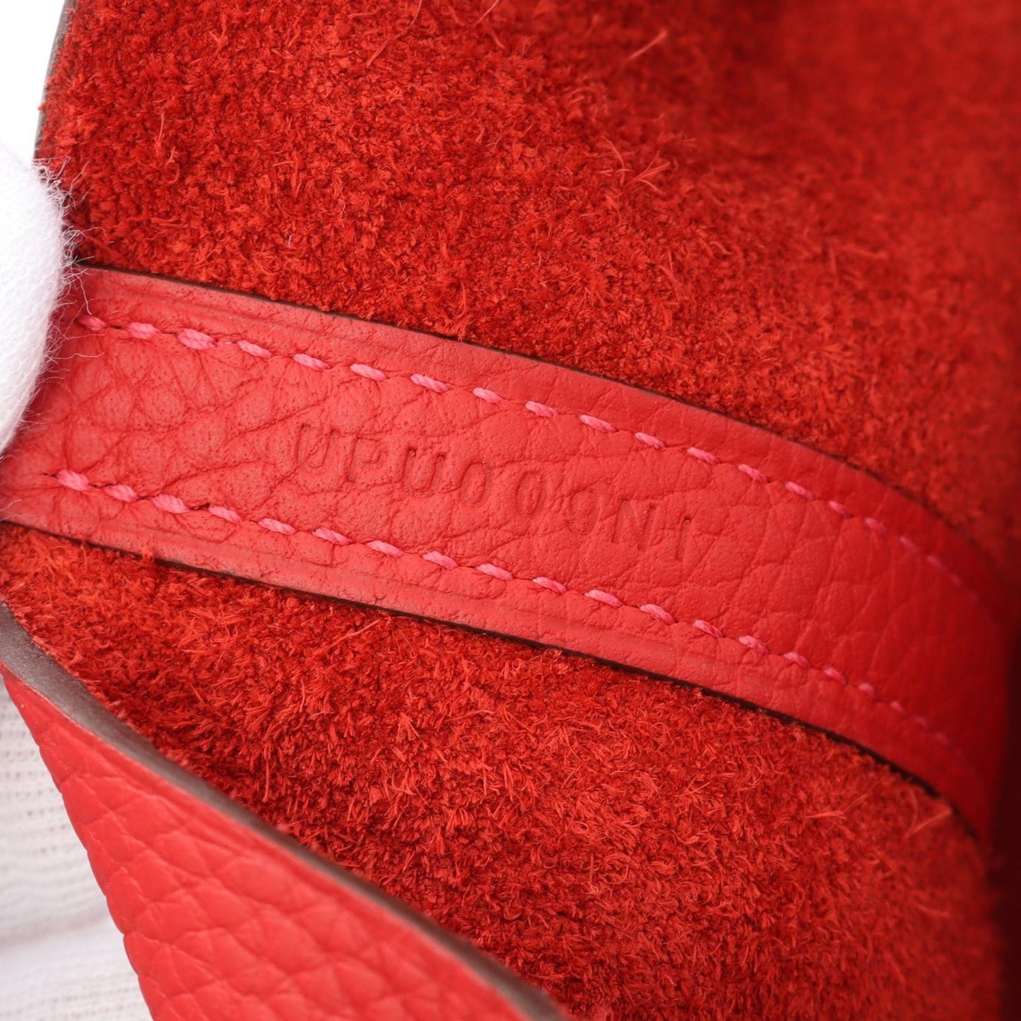 HERMES Picotin Lock MM Handbag in Vermilion Leather - Exquisite Craftsmanship