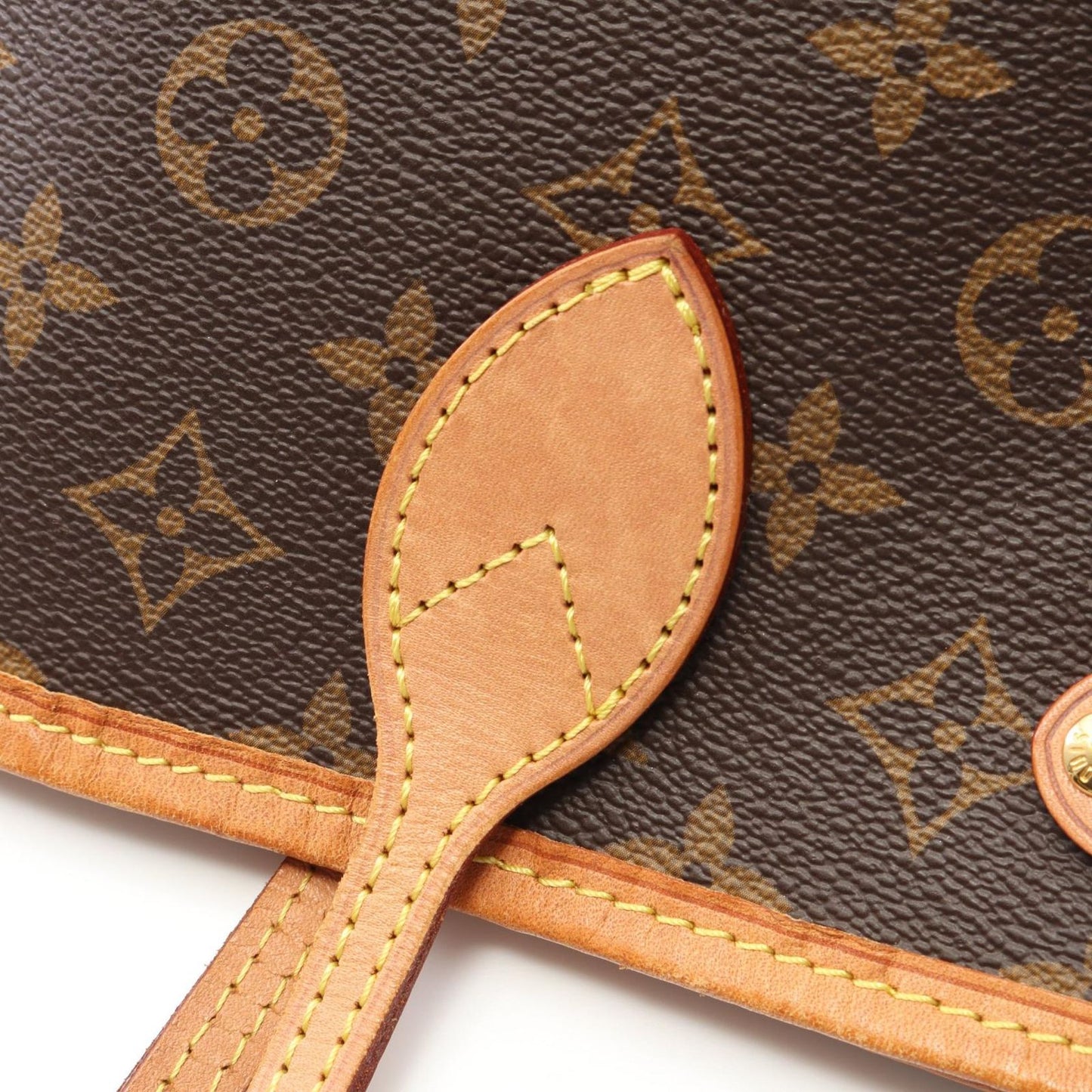 Louis Vuitton Neverfull PM Tote Bag in Pivone - Timeless Elegance