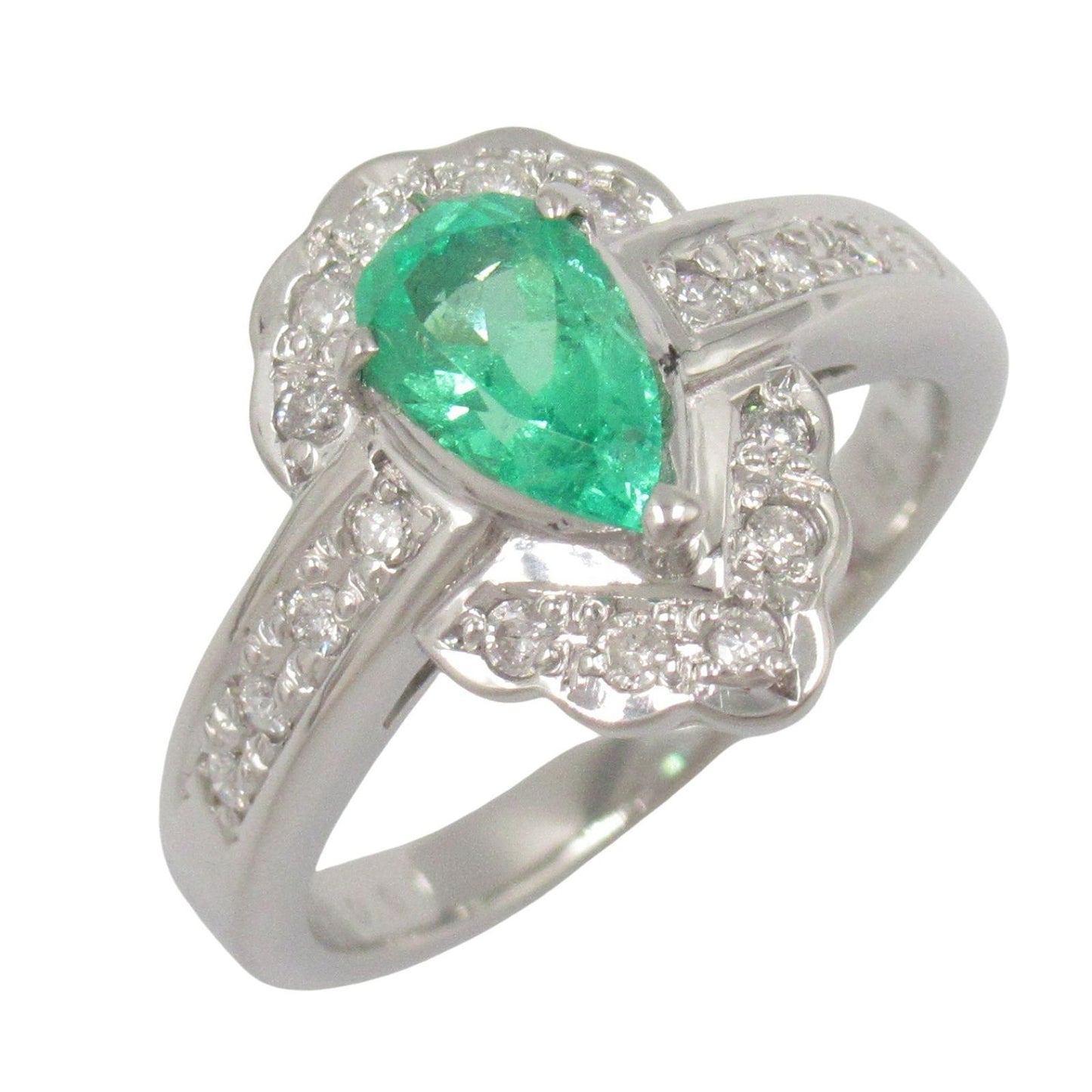 Exquisite Emerald and Diamond Ring in Platinum - #9