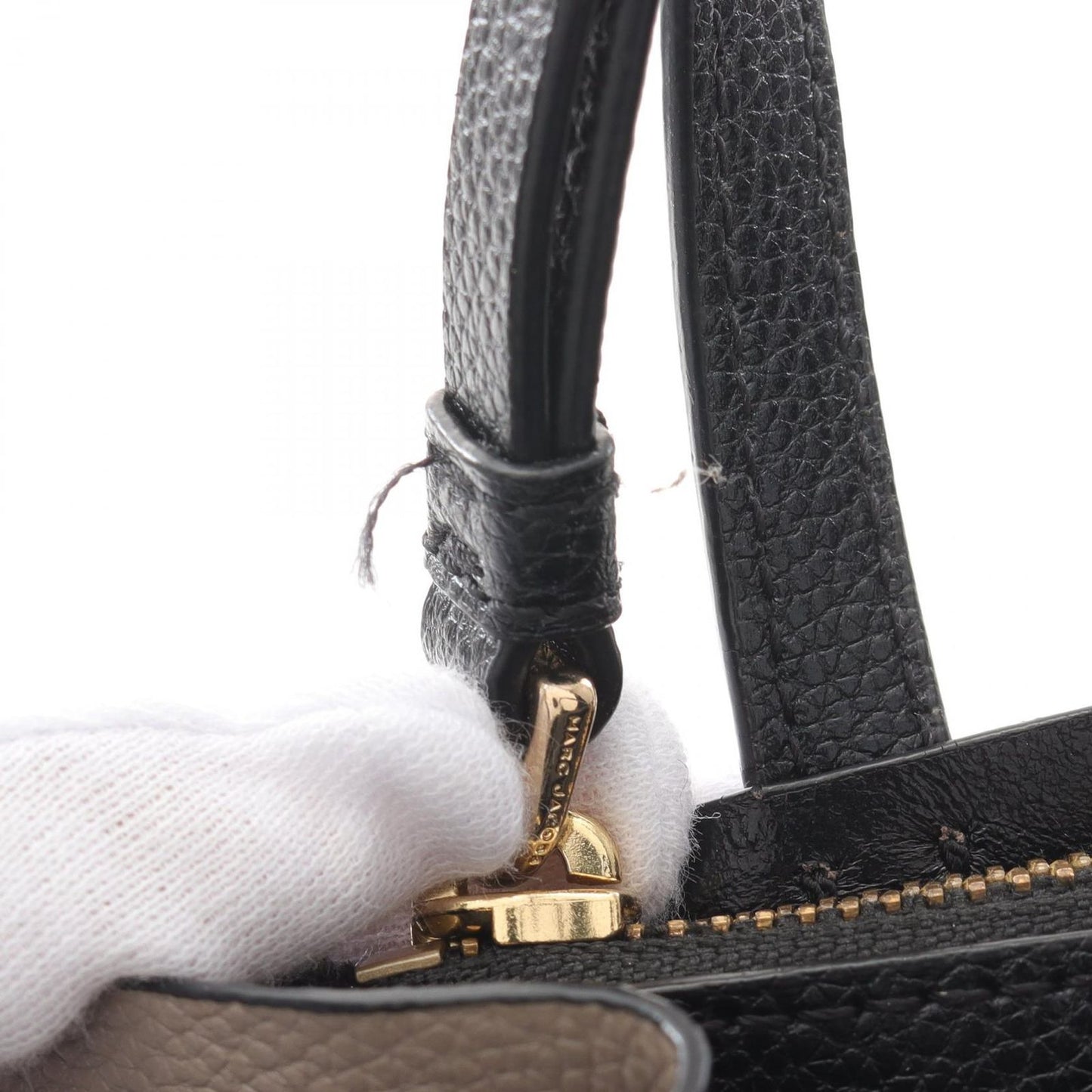 MARC JACOBS Grind Mini Tote Handbag in Grey Beige Leather