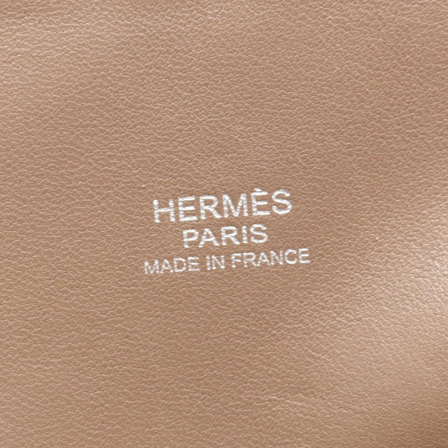 HERMES Bolide 31 Handbag in Etoupe - Timeless Elegance