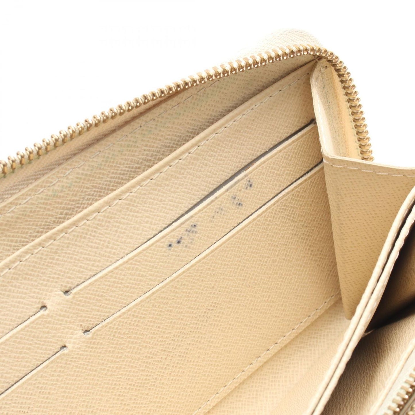 Louis Vuitton Zippy Wallet in Damier Azur Canvas - Timeless Elegance