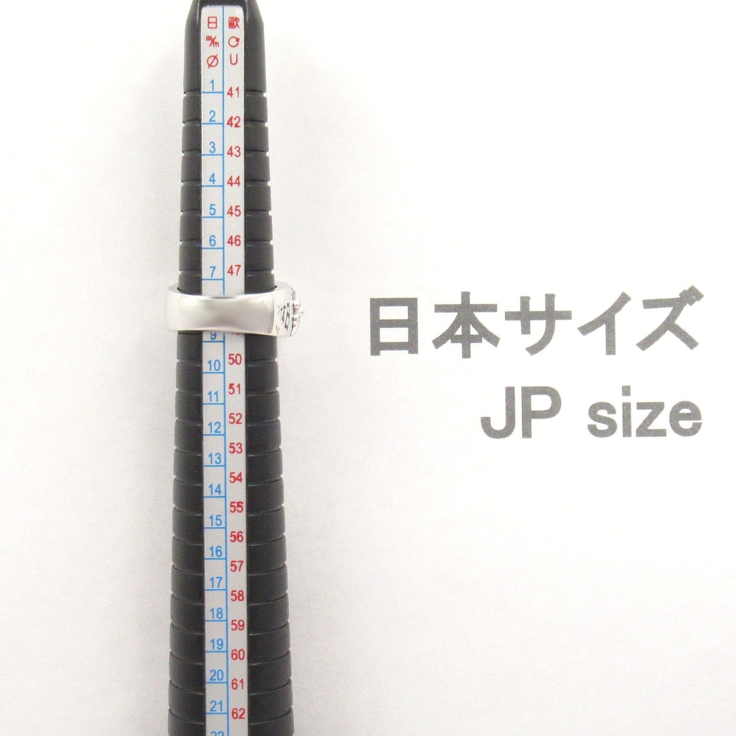 CHANEL Three Symbols Ring in 18K White Gold with Diamond