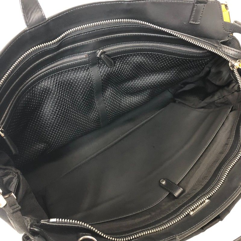 Fendi Peekaboo Iconic Medium Handbag - Black & Silver Hardware