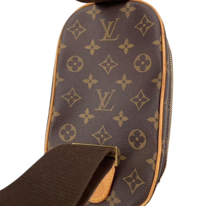 Louis Vuitton Monogram Pochette Gange M51870 - Timeless Elegance