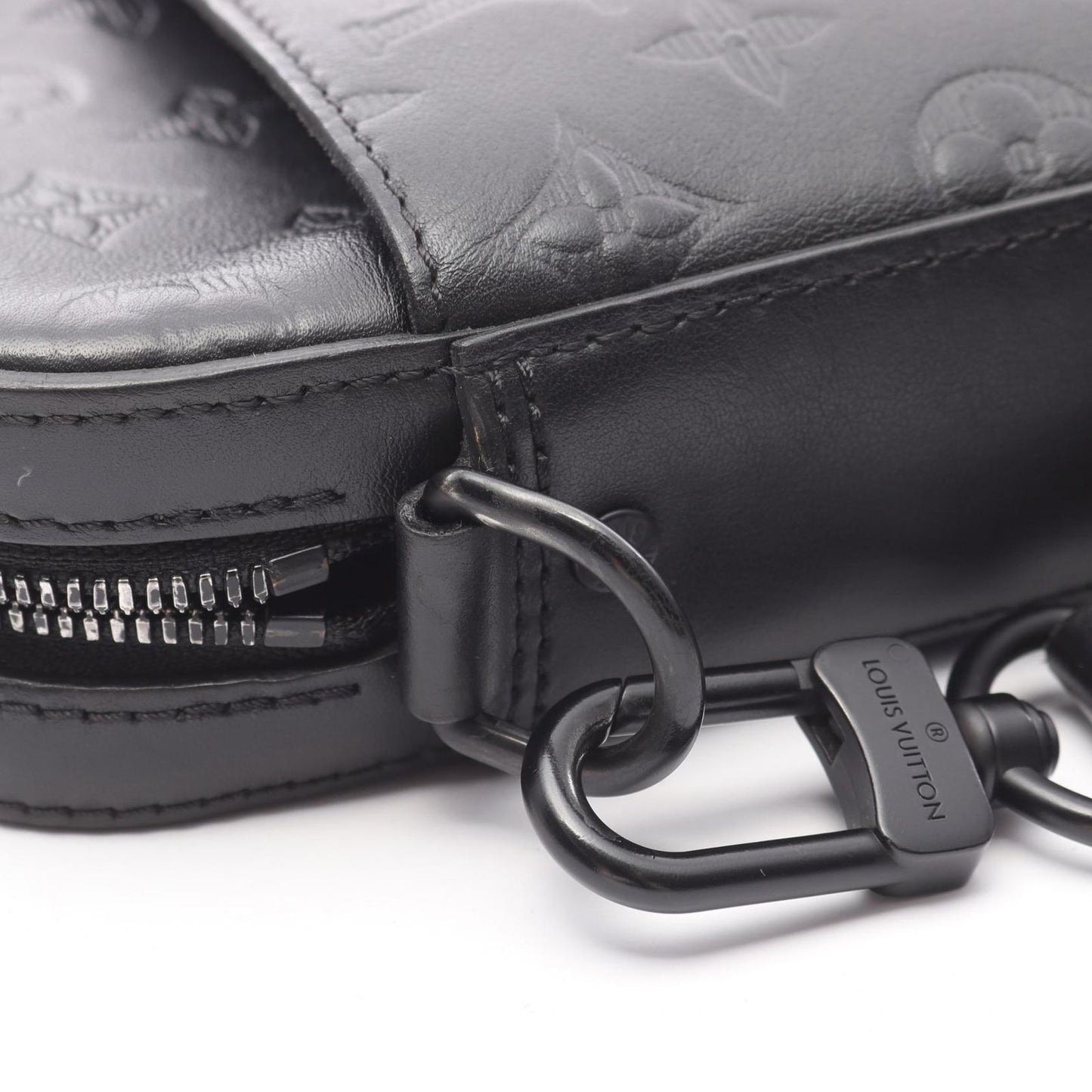 Louis Vuitton Duo Messenger Bag in Noir Leather - Timeless Elegance