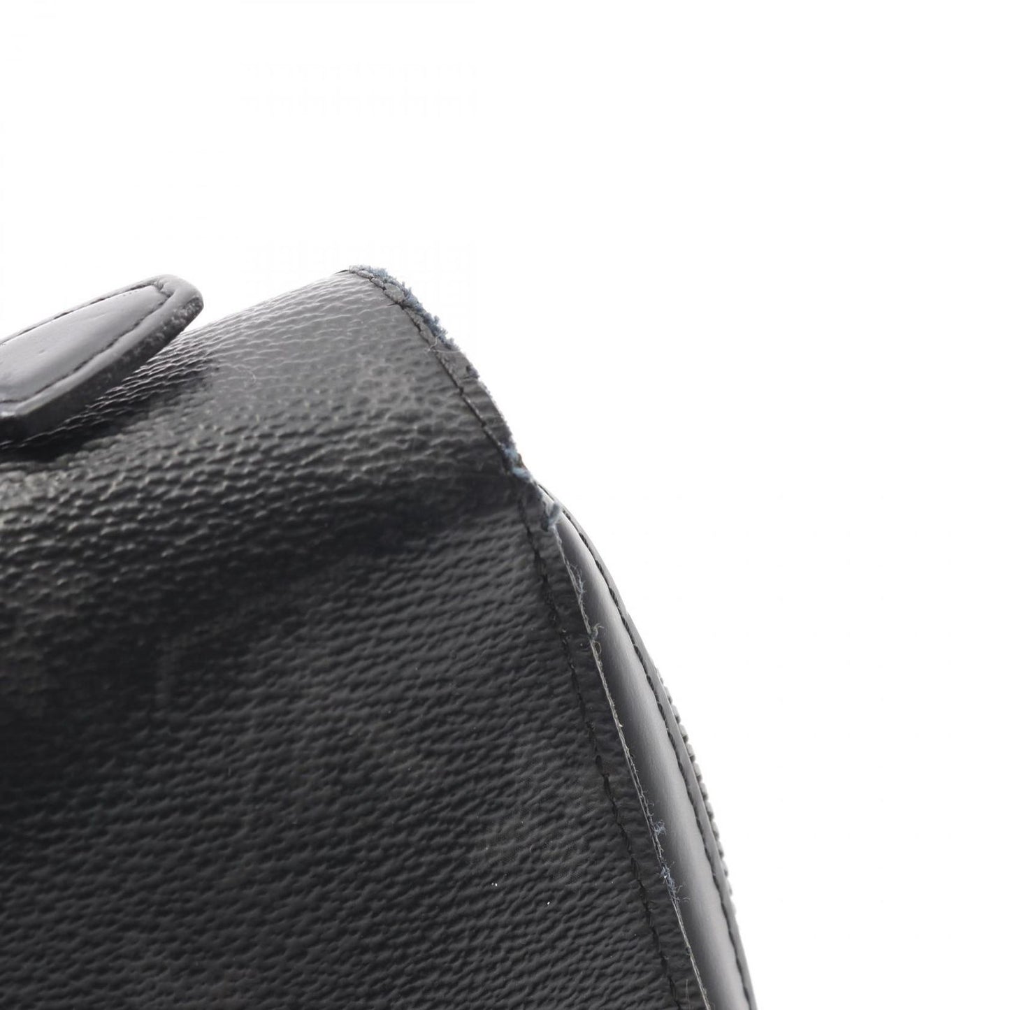 Louis Vuitton Zippy XL Monogram Eclipse Wallet - Timeless Elegance