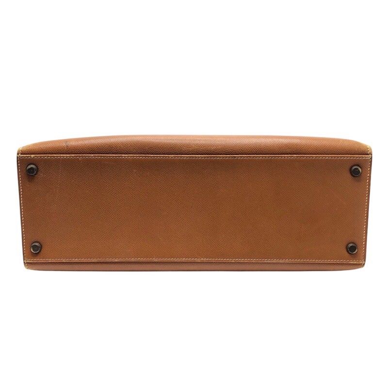 HERMES Kelly 35 Shoulder Bag in Gold with Gold Hardware