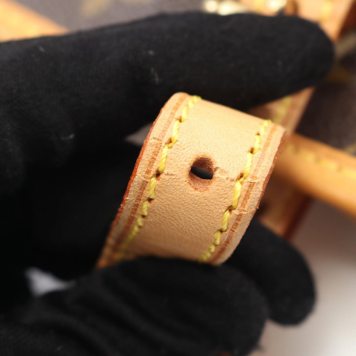 Louis Vuitton Monogram Bucket PM Handbag - Timeless Elegance