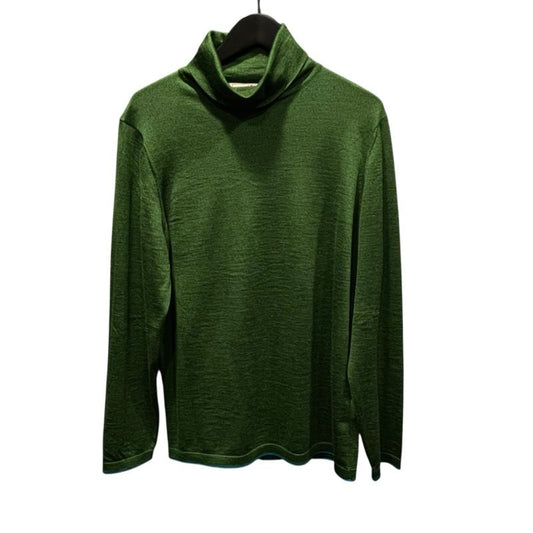 HERMES Green Silk Turtleneck Sweater - Exquisite Craftsmanship