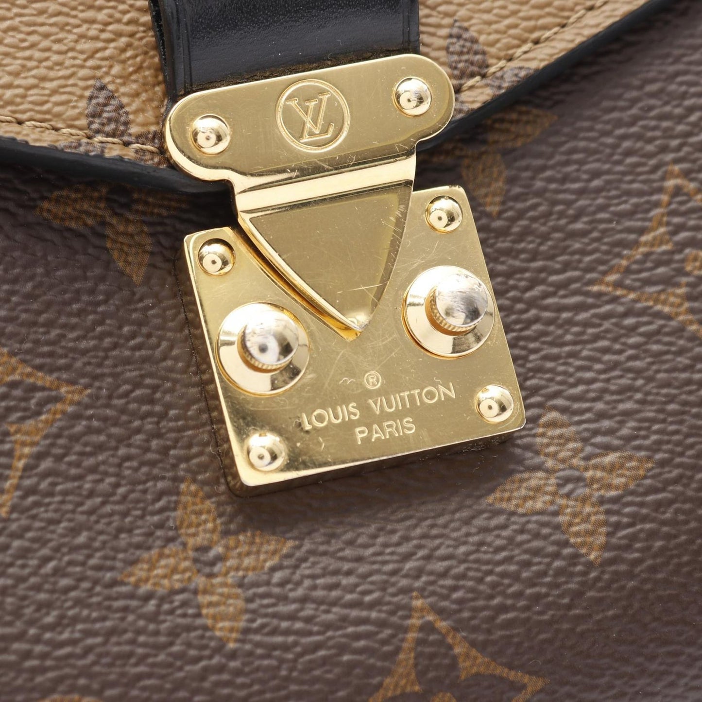 Louis Vuitton Pochette Métis MM Handbag - Timeless Elegance
