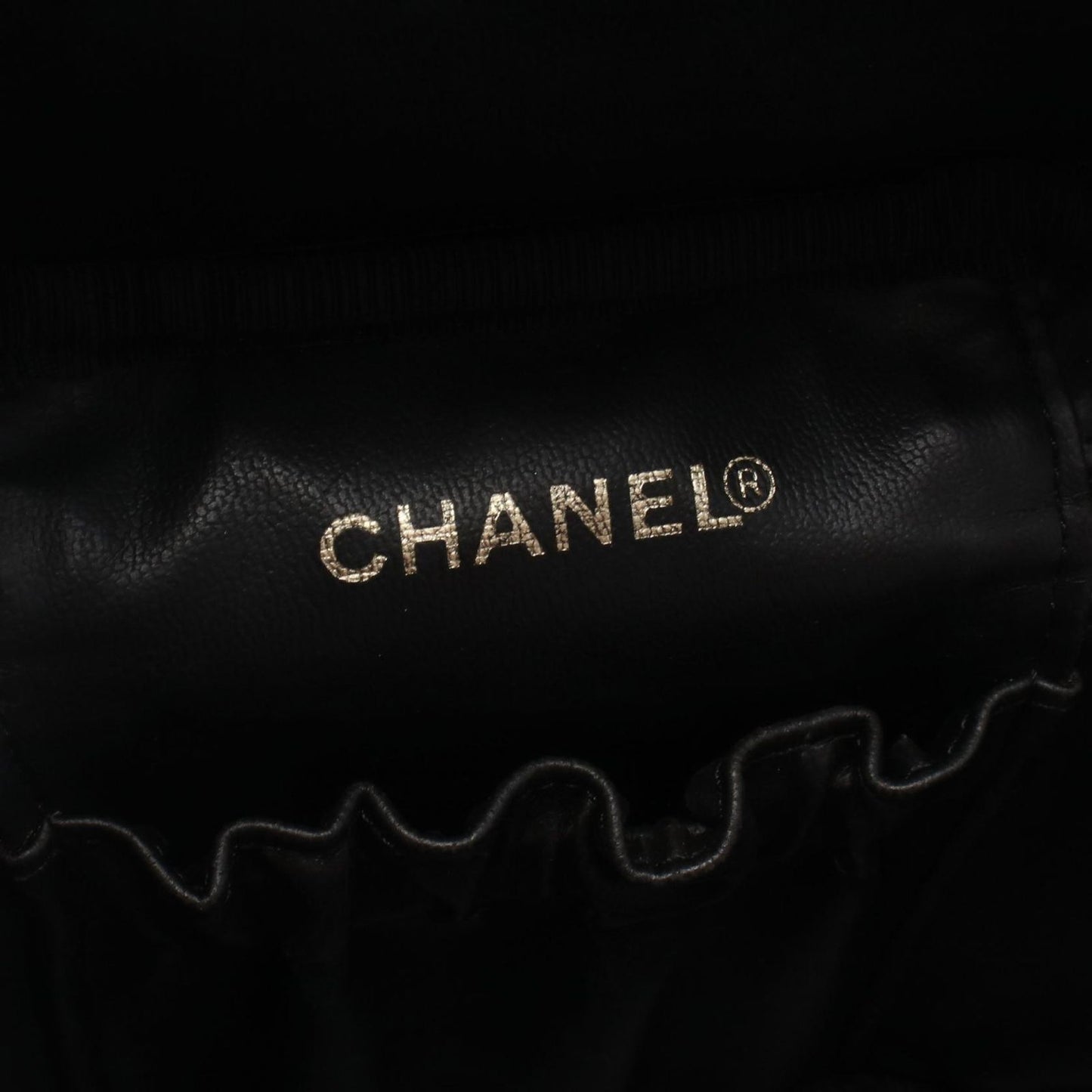 CHANEL Coco Mark Vanity Handbag in Black Caviar Skin - A01998