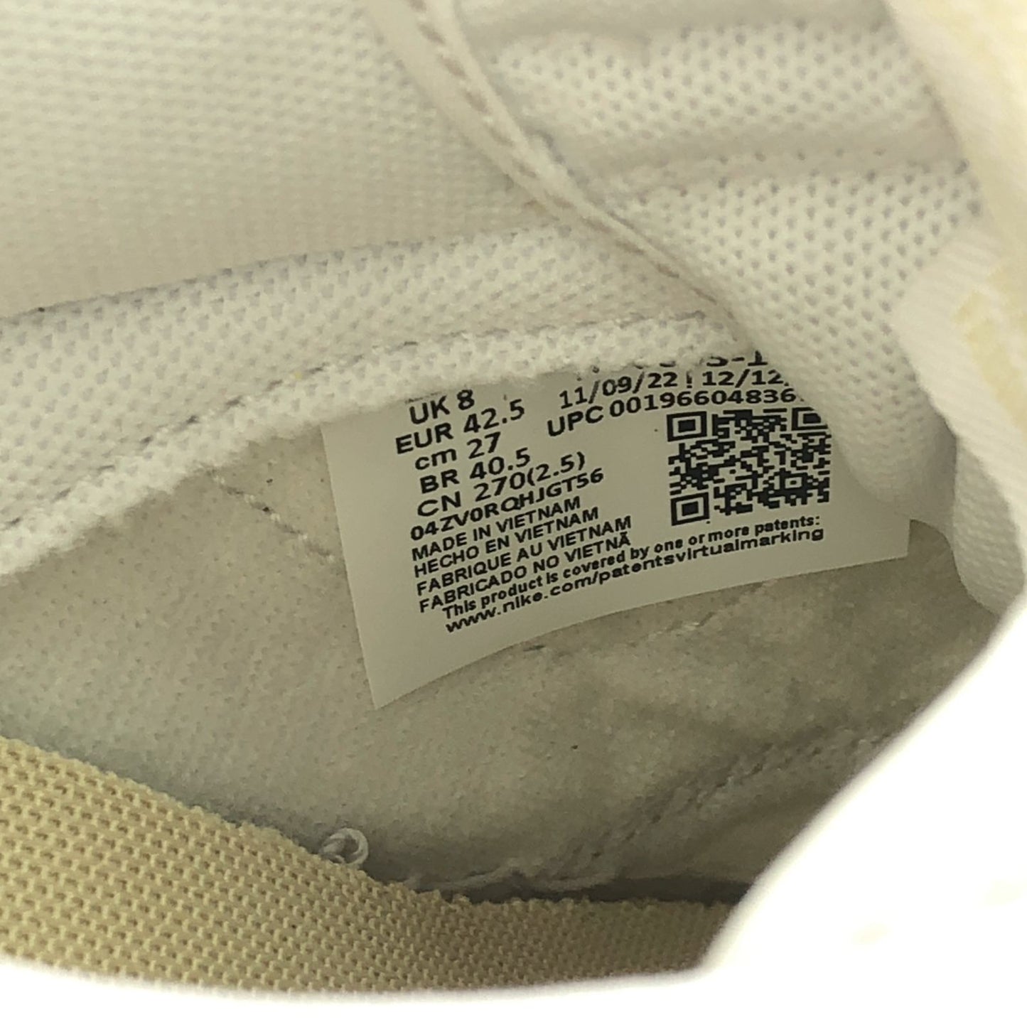 NIKE Dunk Low Retro BTTYS Sneakers - White/Beige - Size 9