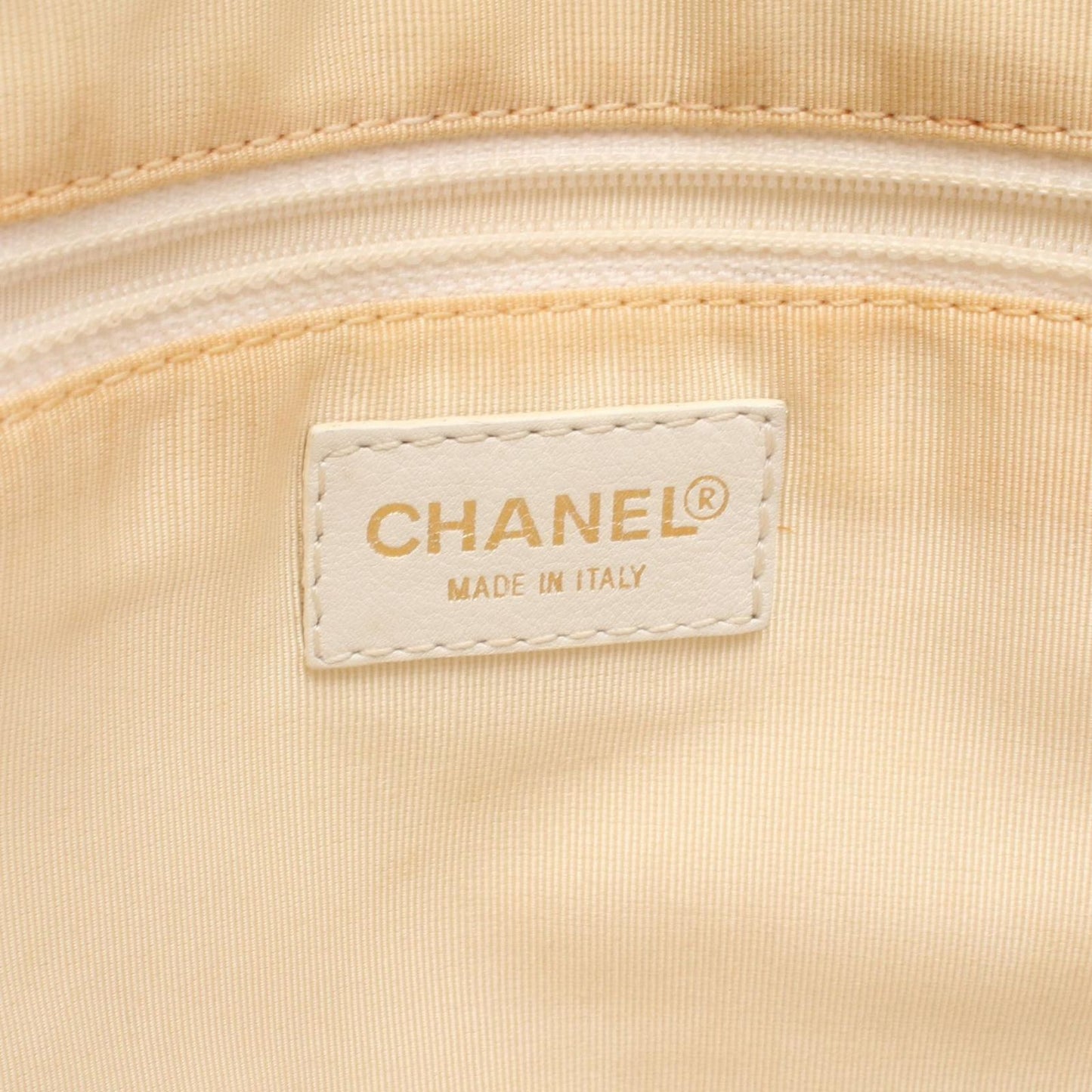 CHANEL Wild Stitch Handbag - Exquisite White Leather Luxury