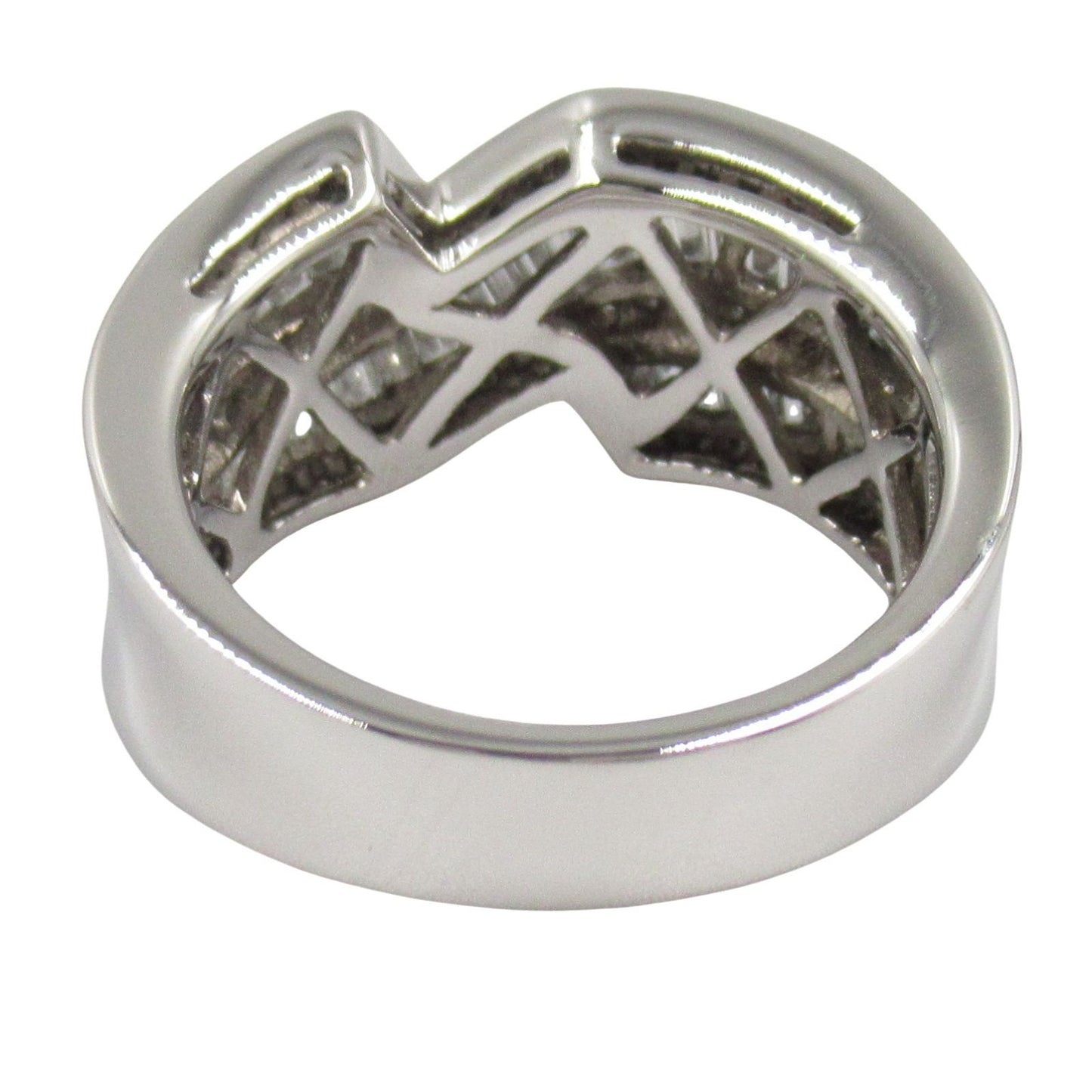 Exquisite K18WG Diamond Ring - 1.40ct Elegance