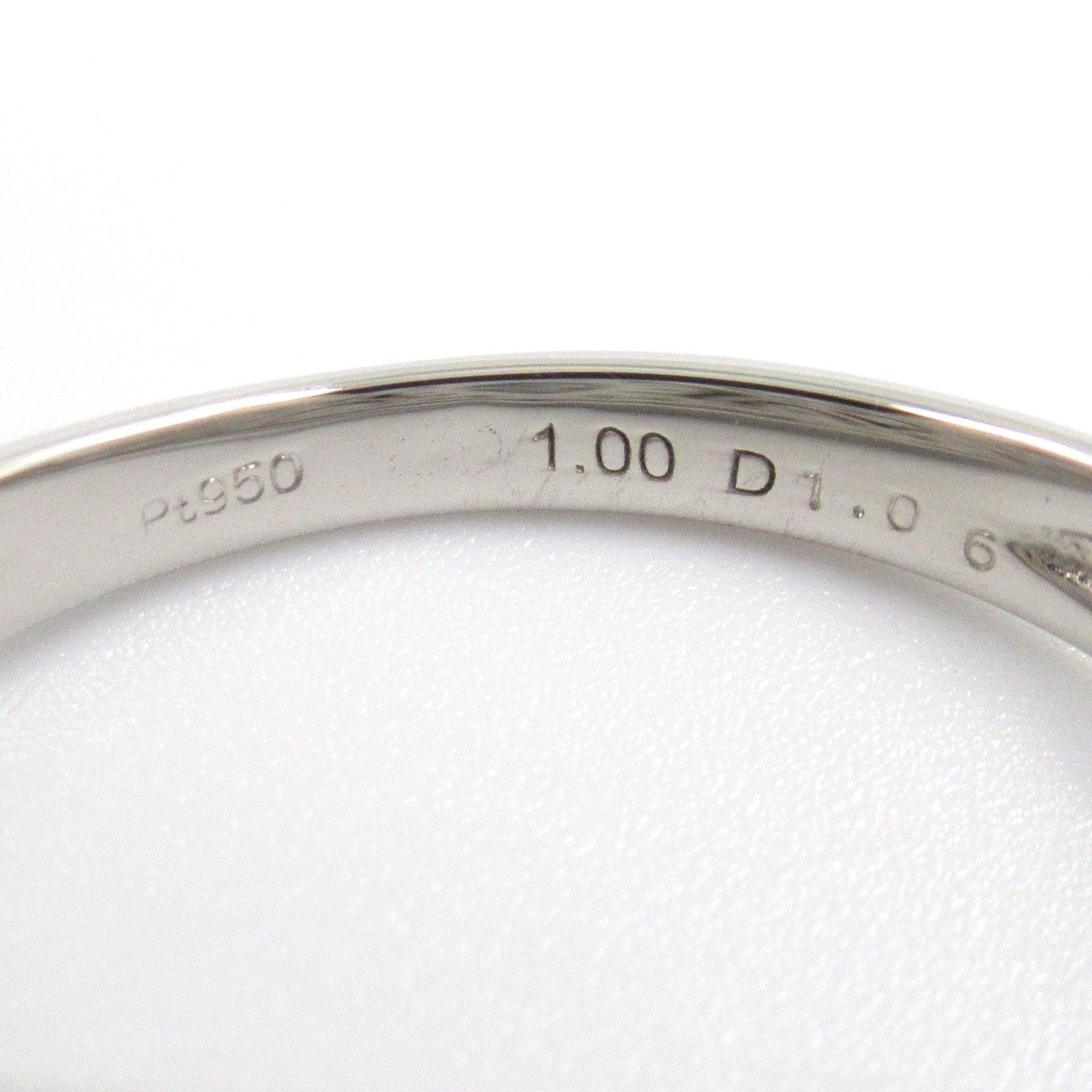 Exquisite JEWELRY Diamond Ring in Platinum - A Timeless Treasure