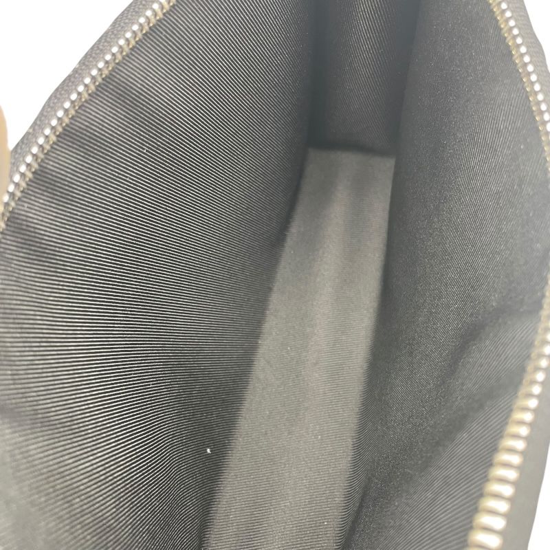 Louis Vuitton Gaston Wearable Wallet M30935 - White Taiga Leather