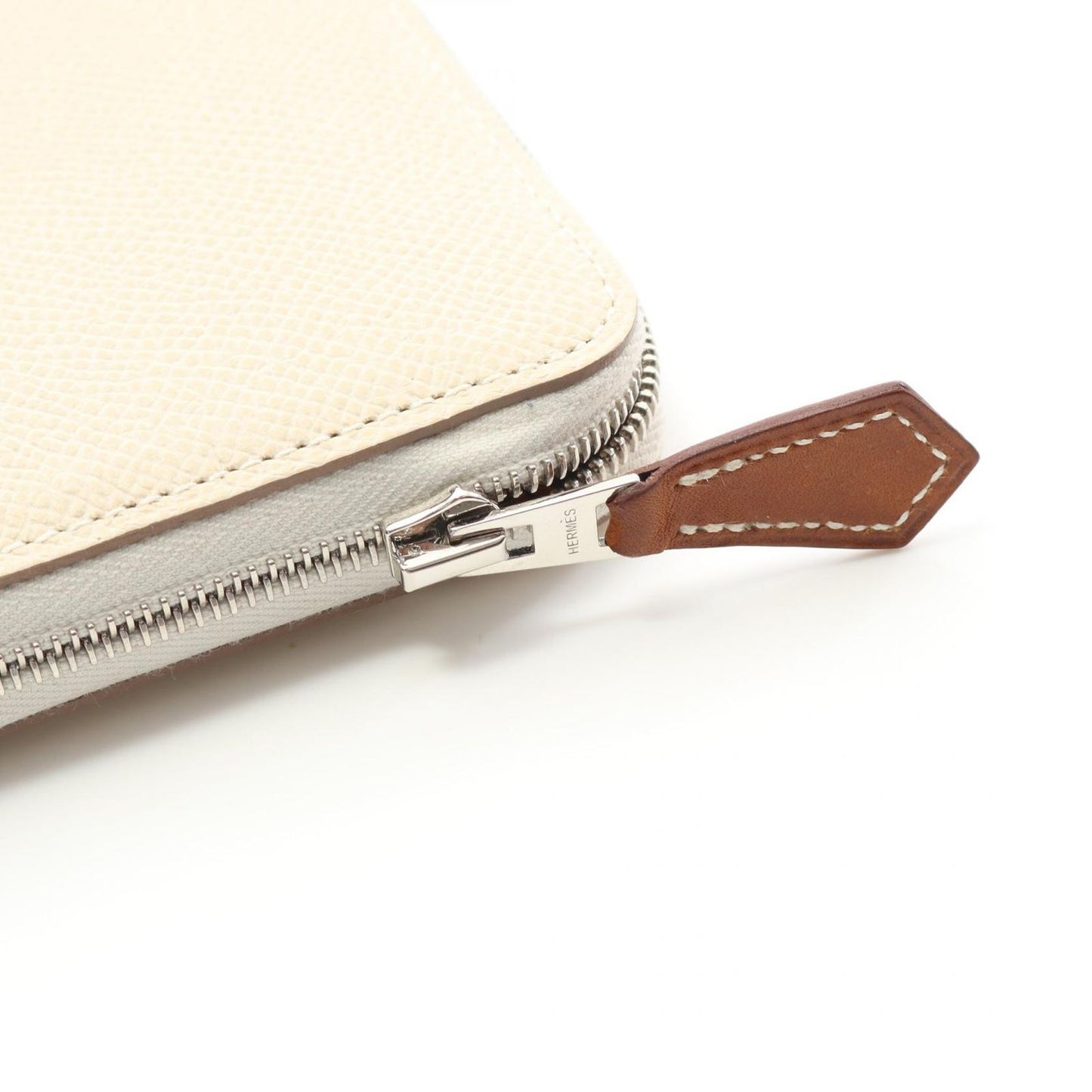 HERMES Azap Compact Silk-In Wallet in White - Exquisite Craftsmanship