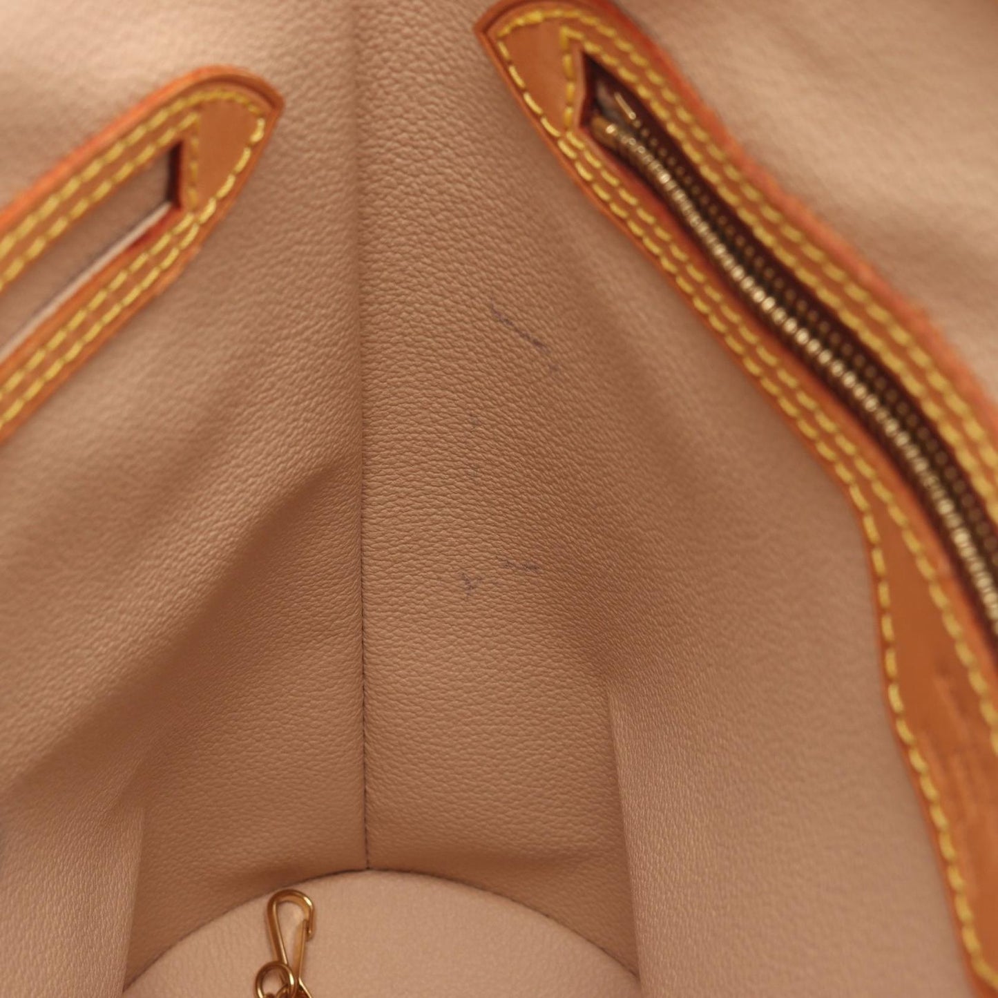 Louis Vuitton Monogram Bucket PM Handbag - Timeless Elegance