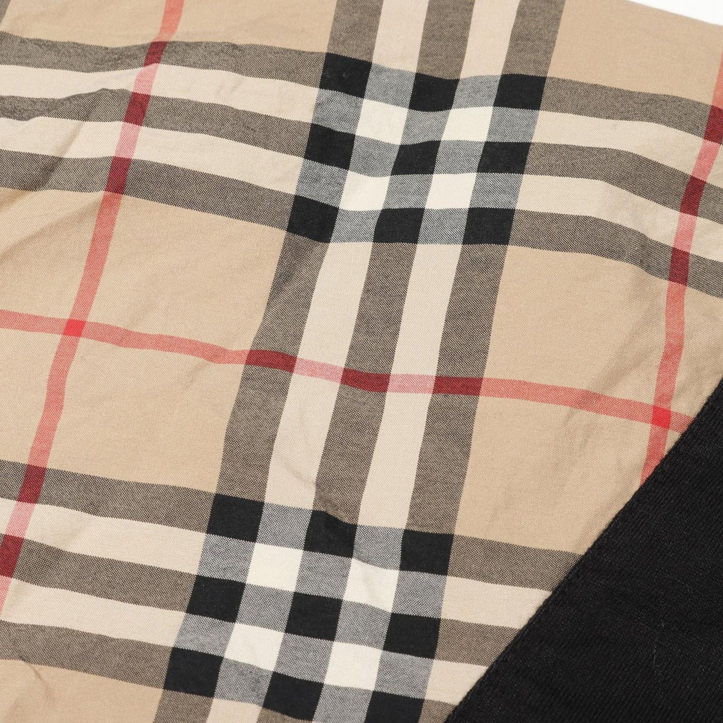 BURBERRY Nova Check Cotton T-Shirt - Timeless Elegance