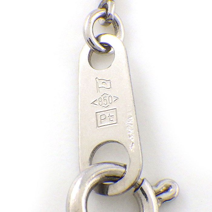 Exquisite Light Yellow Oval Diamond Necklace in Platinum