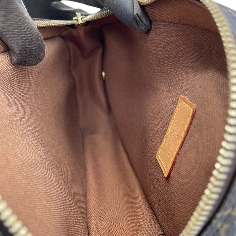 Louis Vuitton Monogram Pochette Gange M51870 - Timeless Elegance