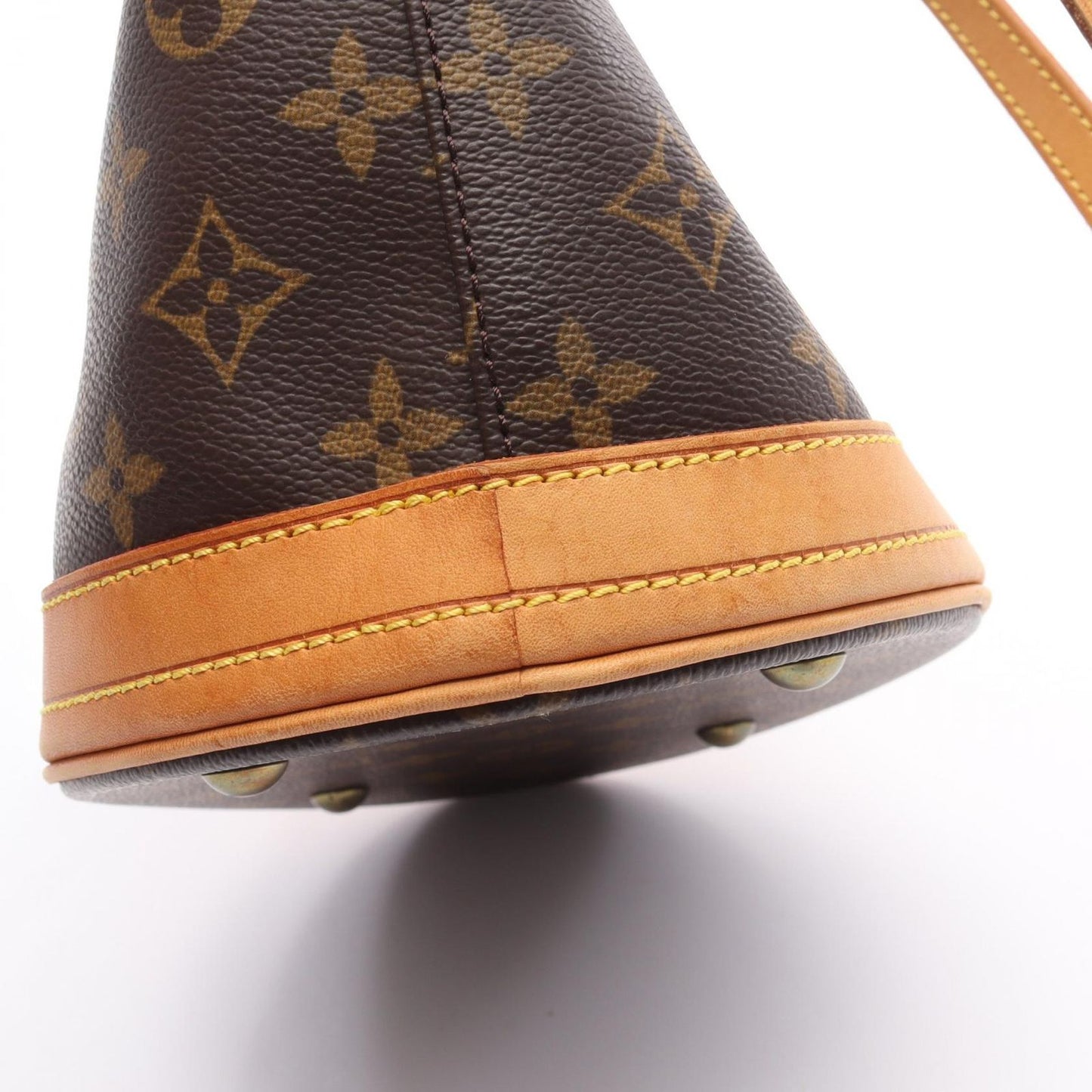 Louis Vuitton Monogram Bucket PM Handbag - Timeless Elegance