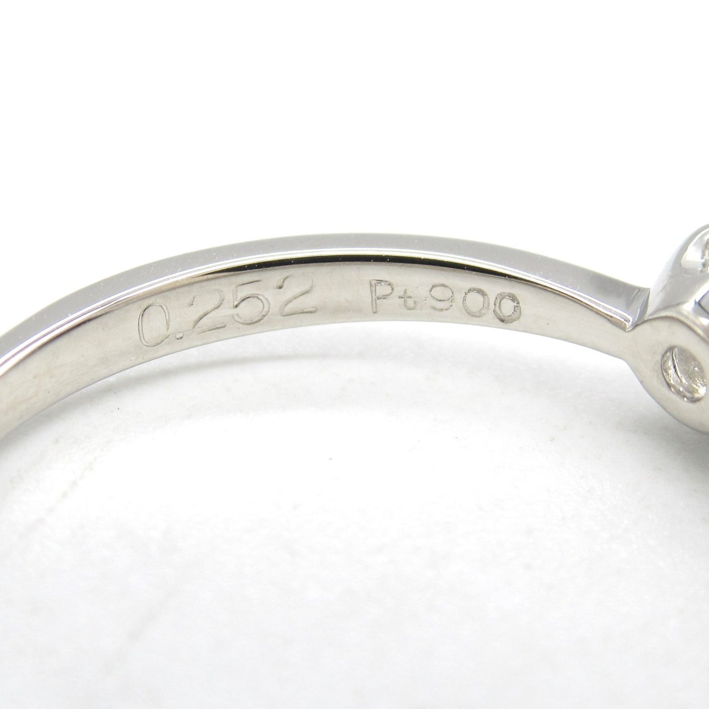 Exquisite JEWELRY Diamond Ring in Platinum - 0.252ct Elegance