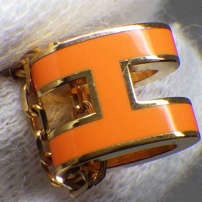 HERMES Mini Pop H Necklace in Orange Soie Lacquer - Exquisite Craftsmanship