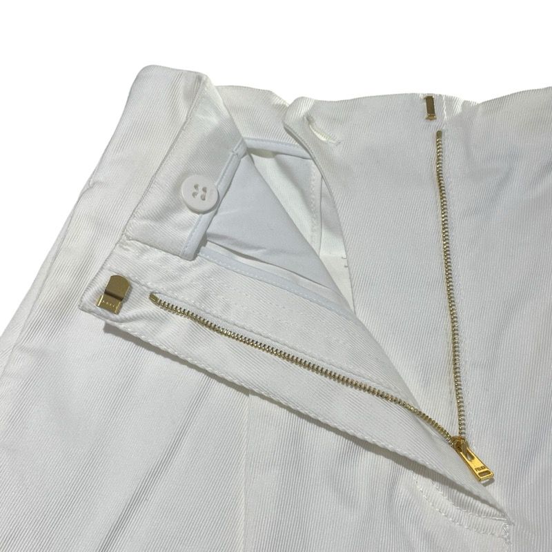 Fendi FF Buckle White Cotton Shorts - Timeless Elegance