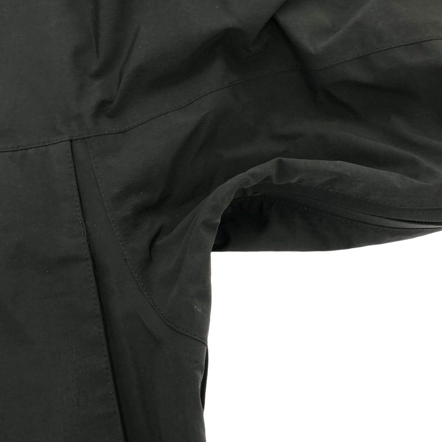 MONCLER Black Nylon Jacket - Timeless Elegance for Men