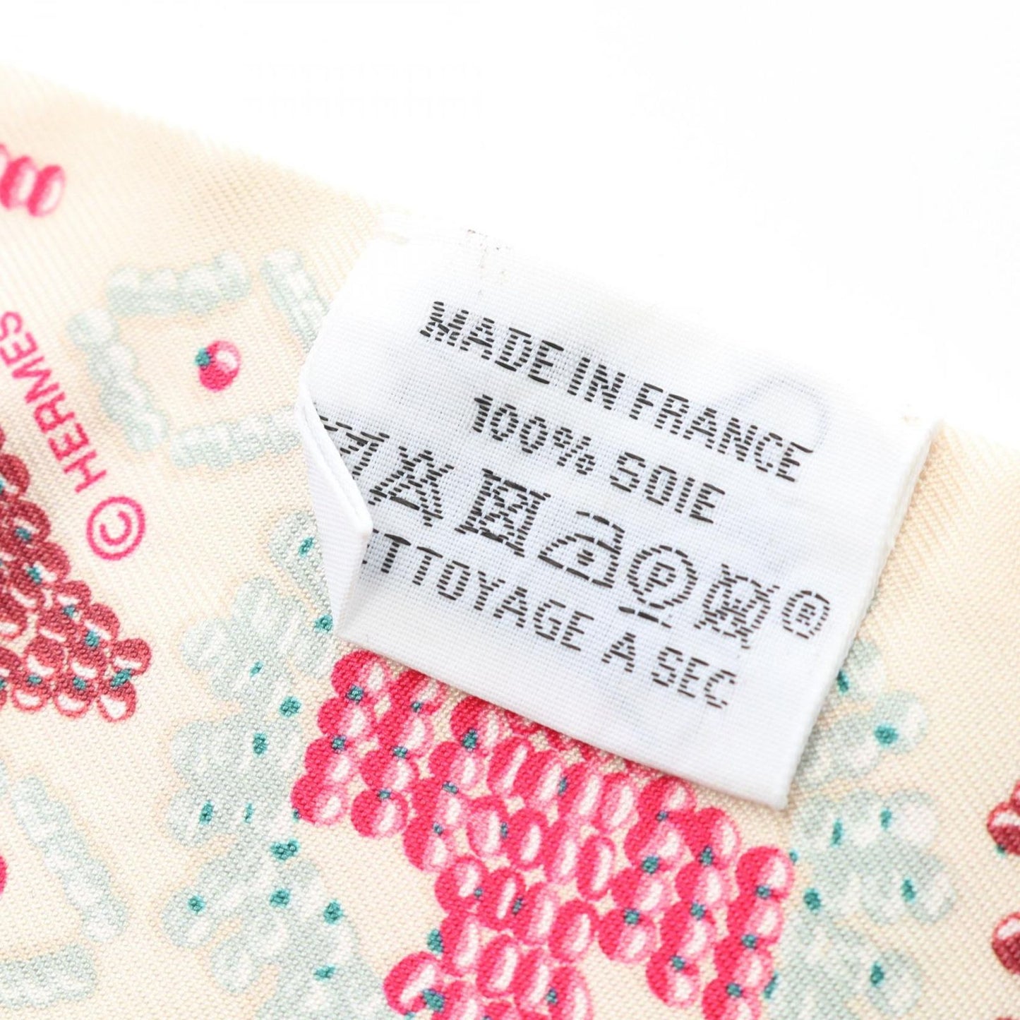 HERMES Kelly en Perles Twilly Scarf - Exquisite Silk Accessory