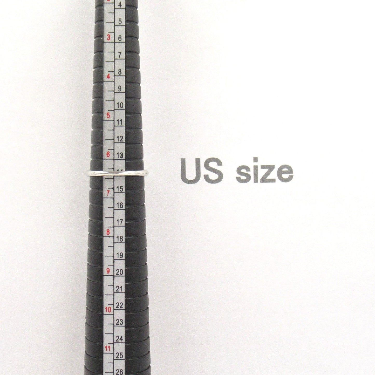 Exquisite Emerald & Diamond Ring in Platinum - A Timeless Treasure