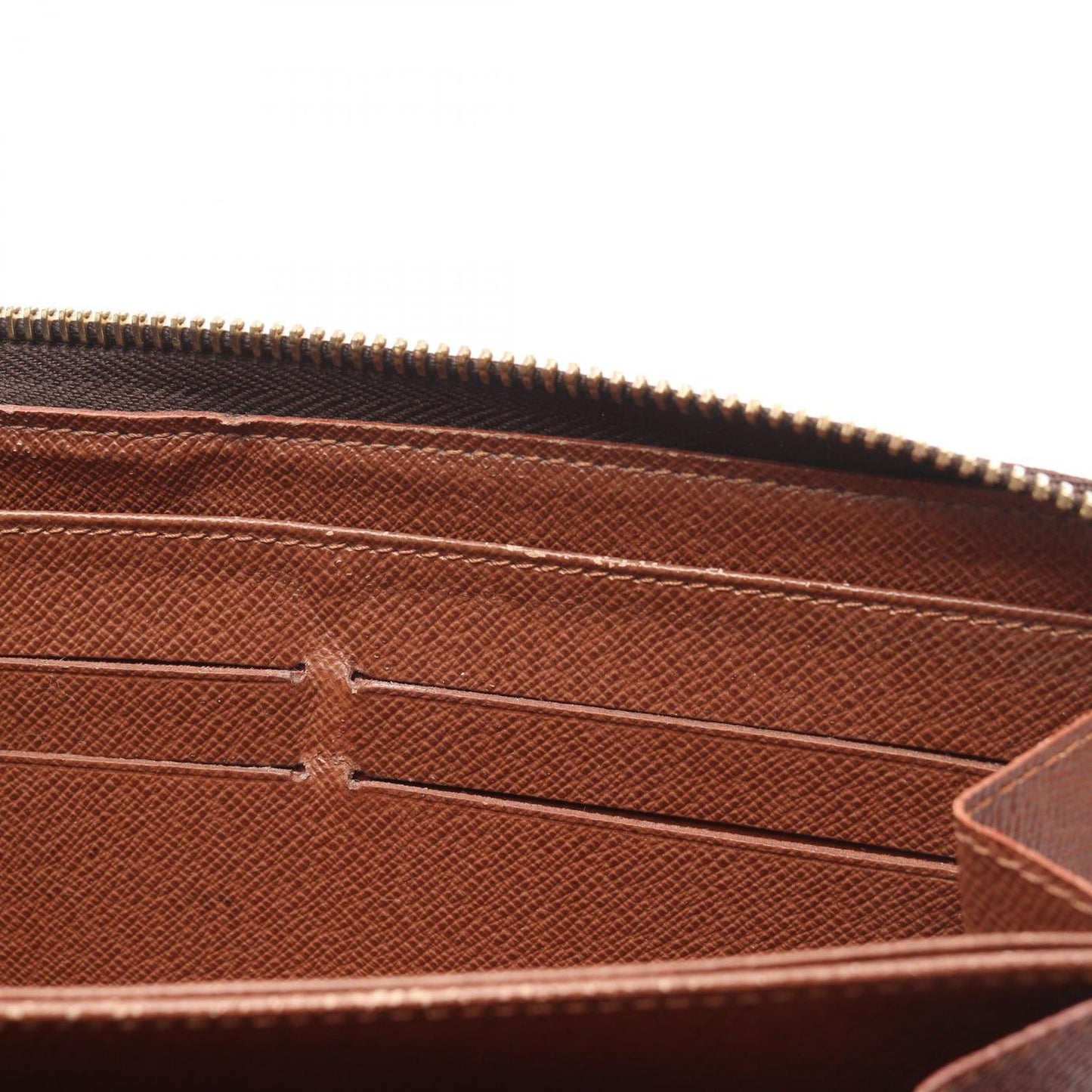 Louis Vuitton Monogram Zippy Wallet - Timeless Elegance
