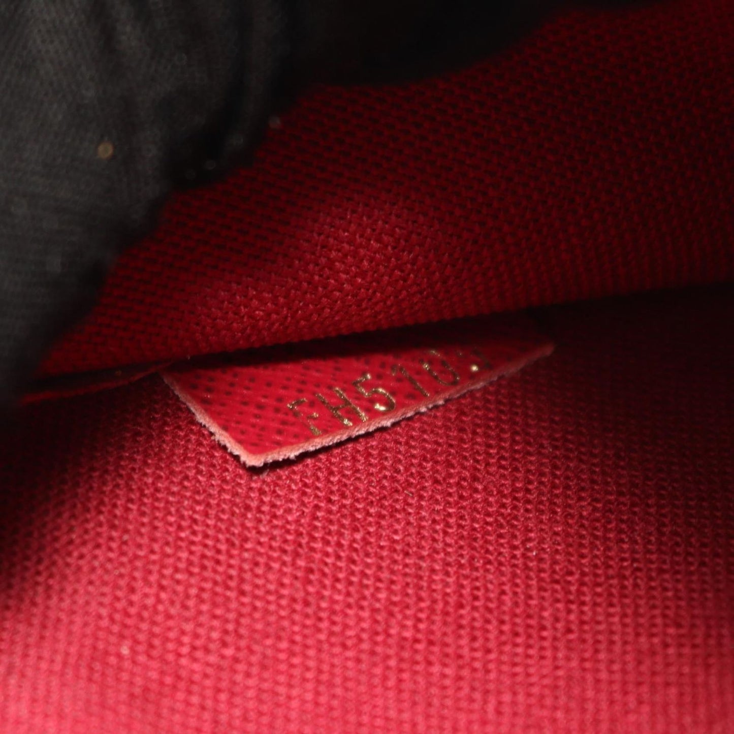 Louis Vuitton Pochette Felicie Shoulder Bag - Fuchsia PVC Canvas