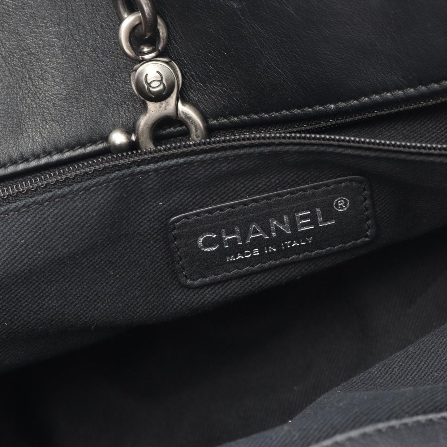 CHANEL Matelassé Black Leather Tote Bag - Timeless Elegance