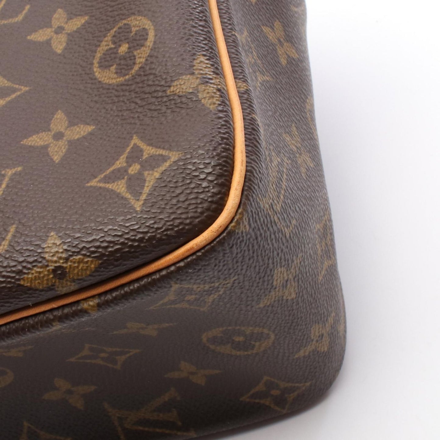 Louis Vuitton Monogram Cite GM Shoulder Bag - Timeless Elegance