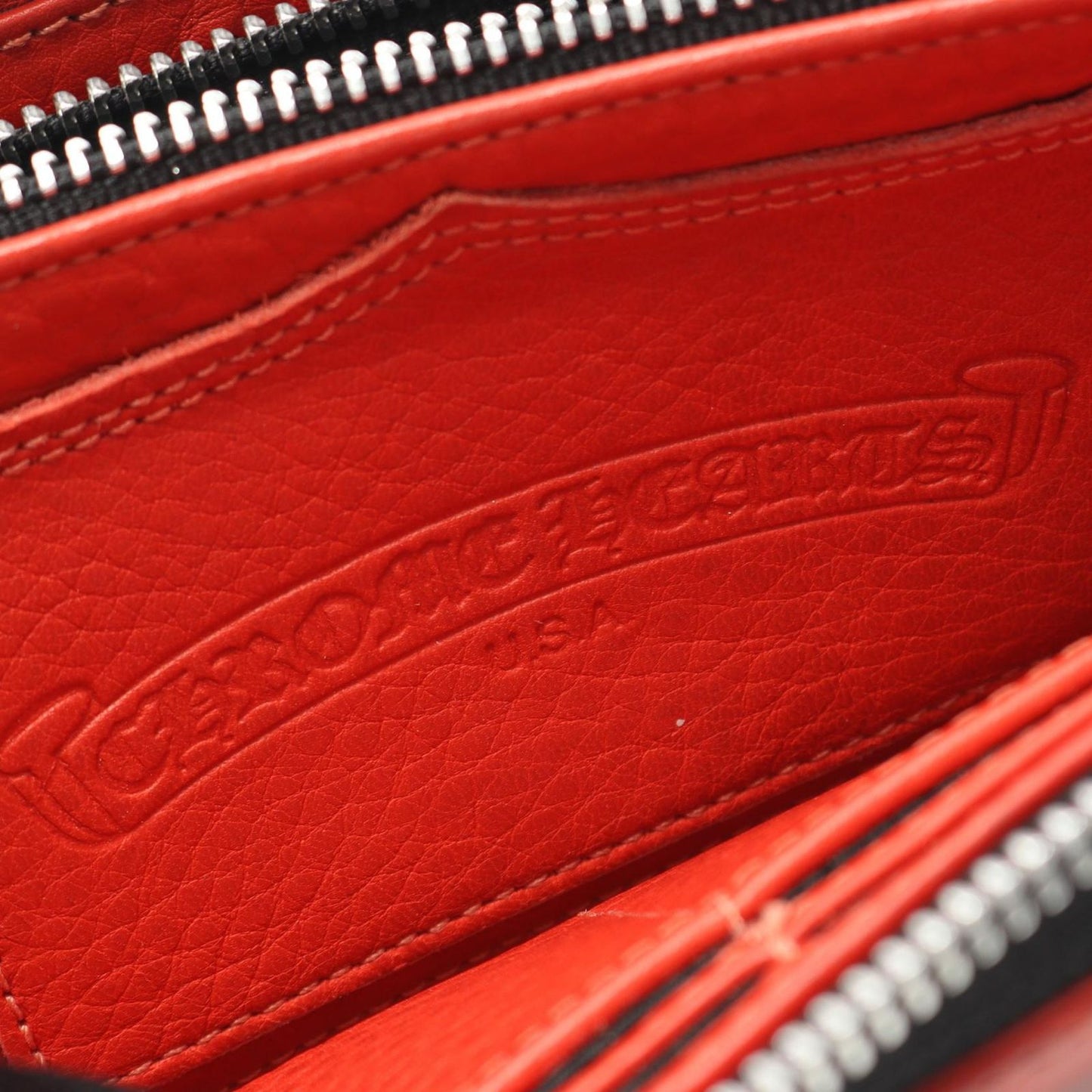 CHROME HEARTS Round Leather Wallet in Red - Exquisite Craftsmanship