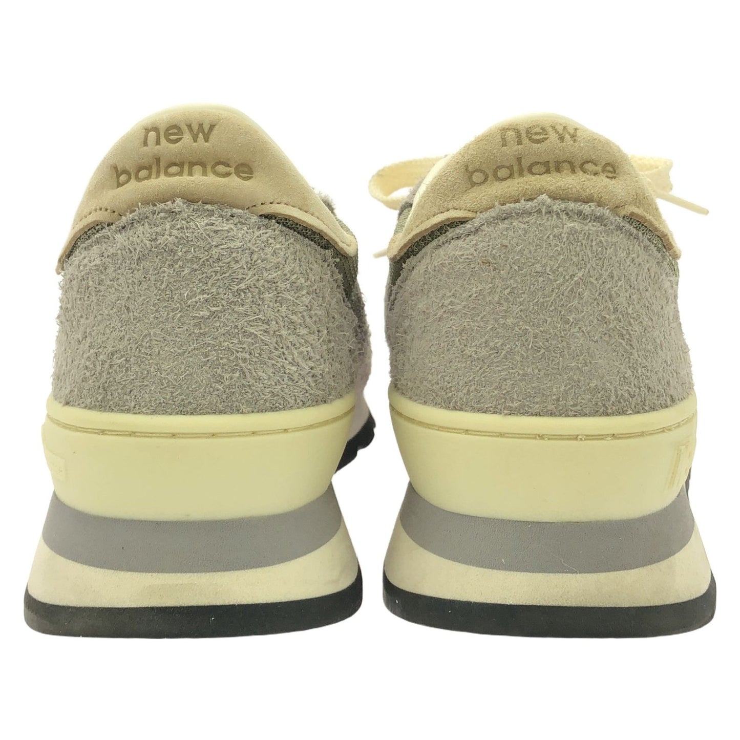 NEW BALANCE Premium Suede Sneakers in Gray - Size 26cm