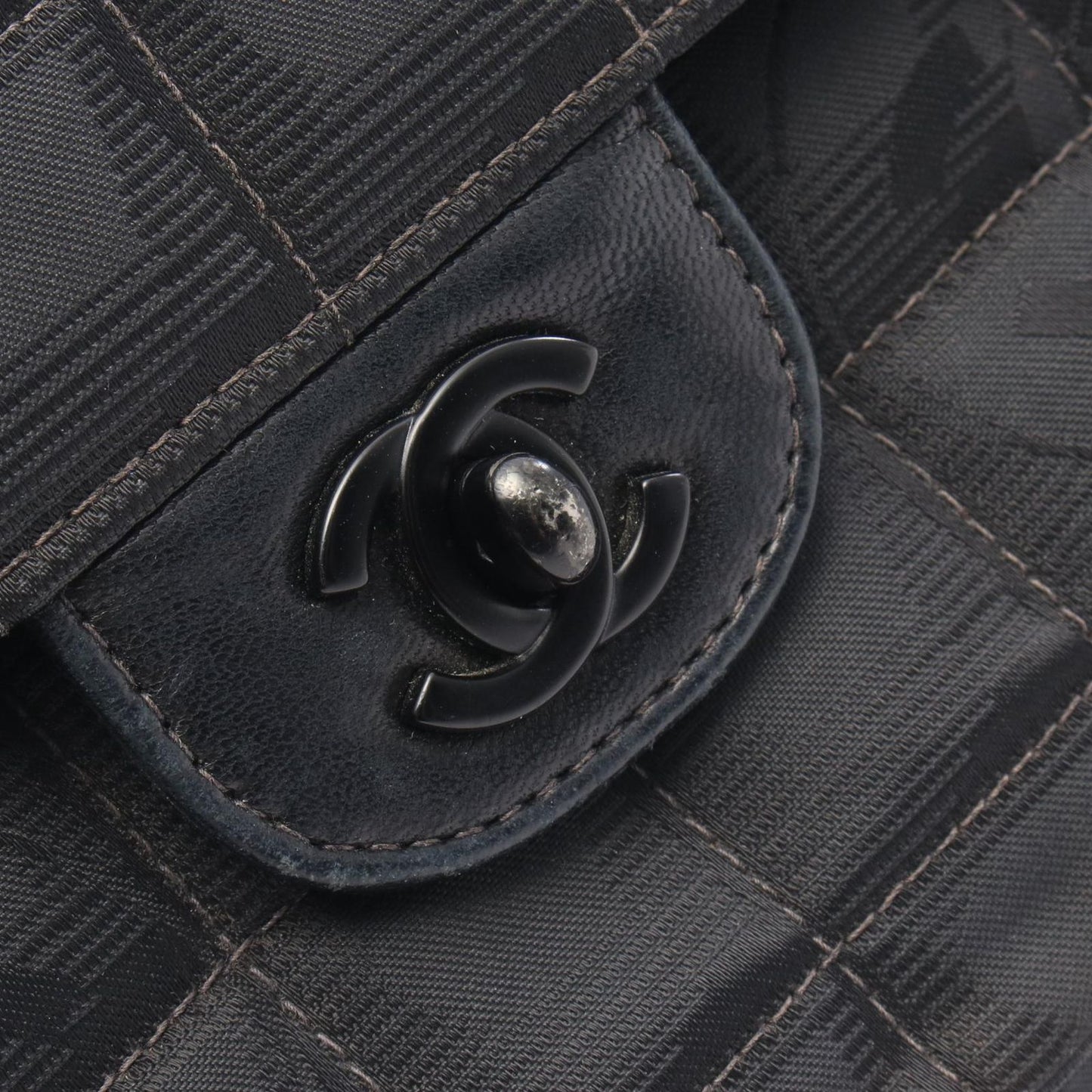 CHANEL New Travel Line Chocolate Bar Shoulder Bag - Black