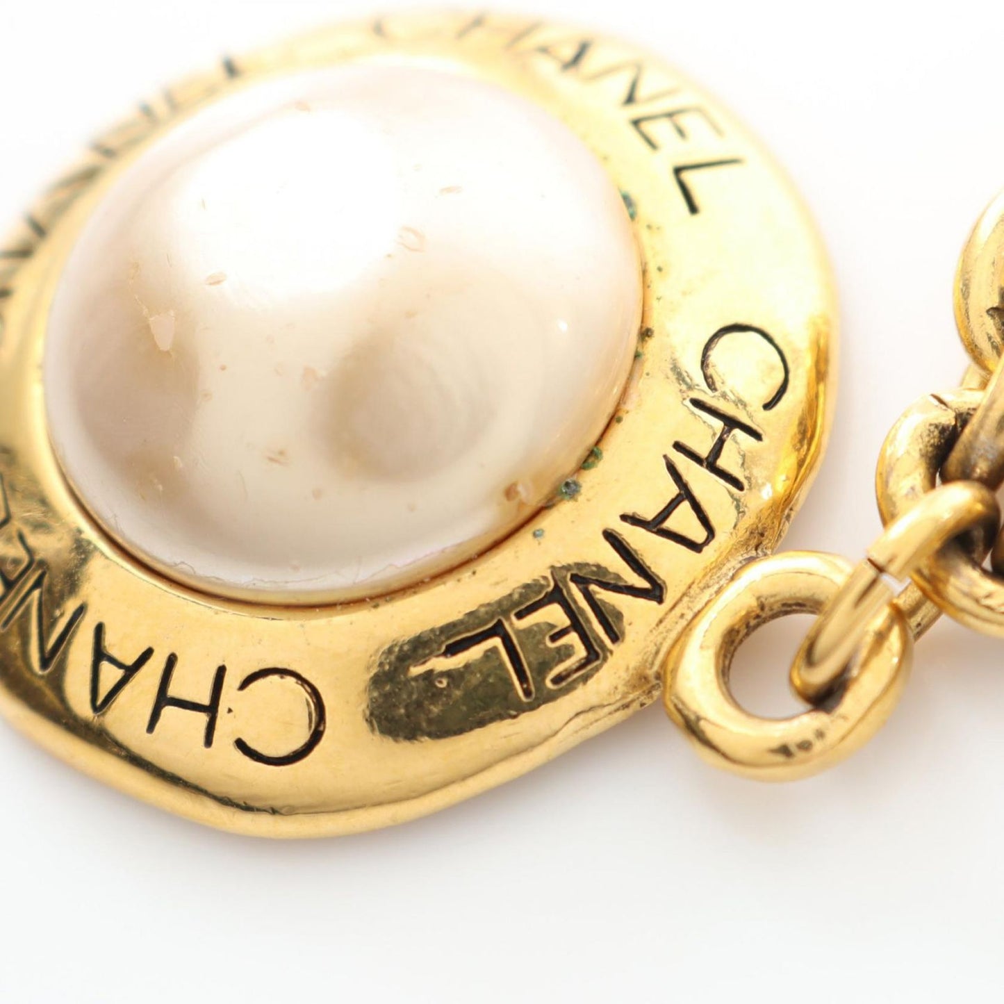 CHANEL Gold-Plated Necklace with Faux Pearls - Timeless Elegance