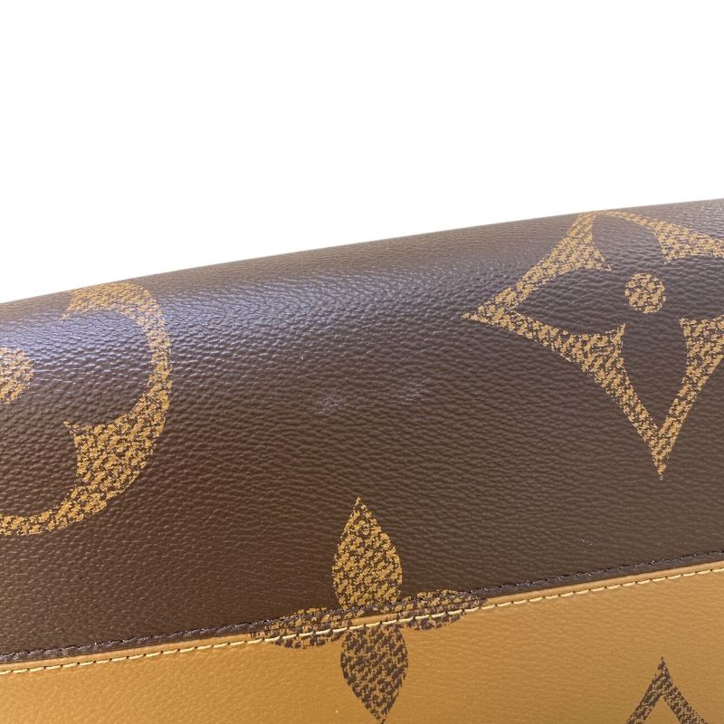 Louis Vuitton OnTheGo MM Monogram Handbag - Brown