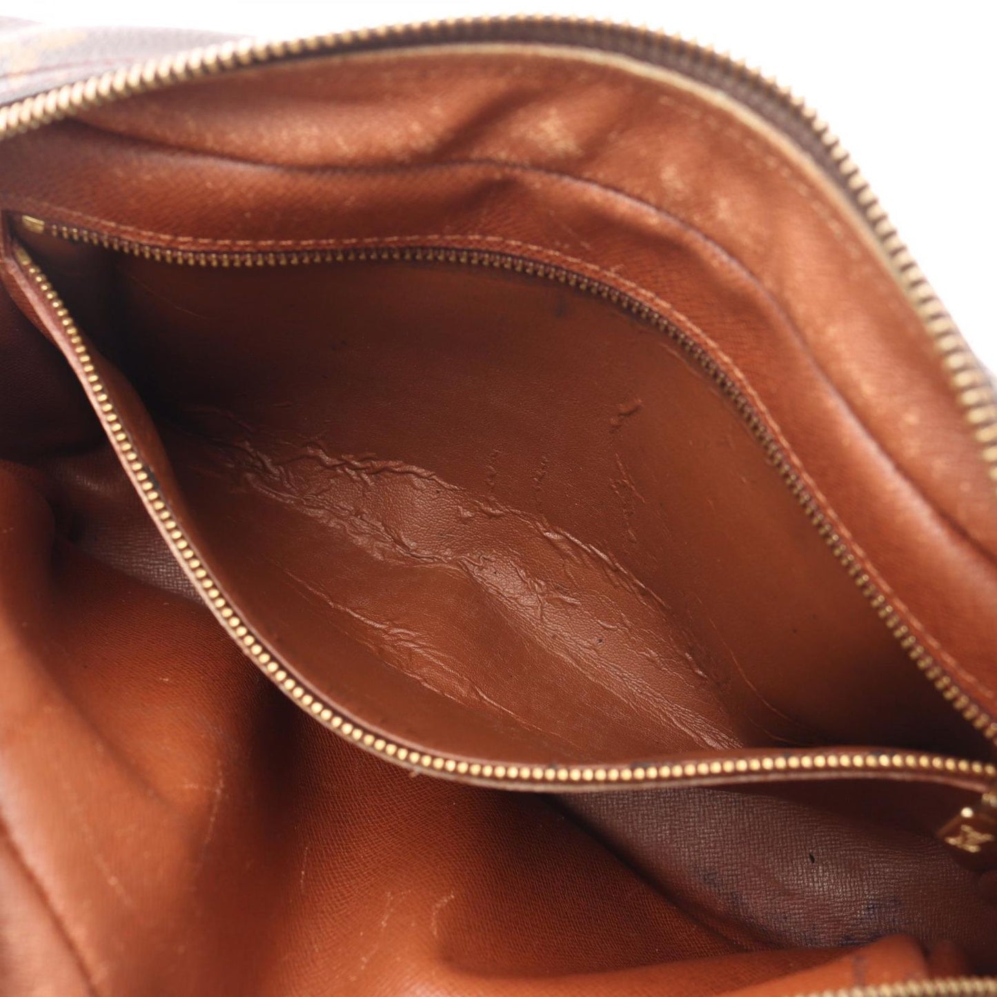 Louis Vuitton Monogram Troca 27 Shoulder Bag - Timeless Elegance