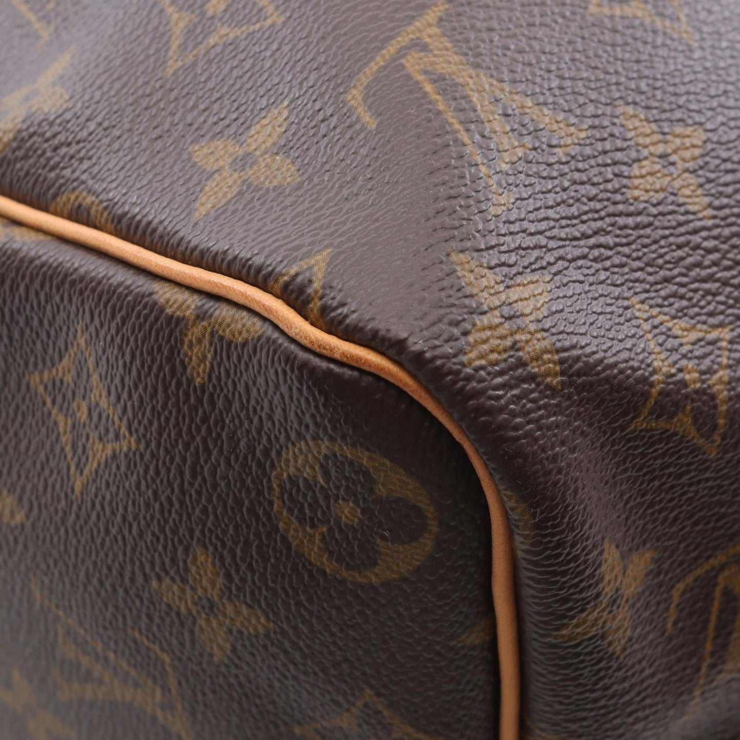 Louis Vuitton Keepall 45 Boston Bag - Timeless Elegance