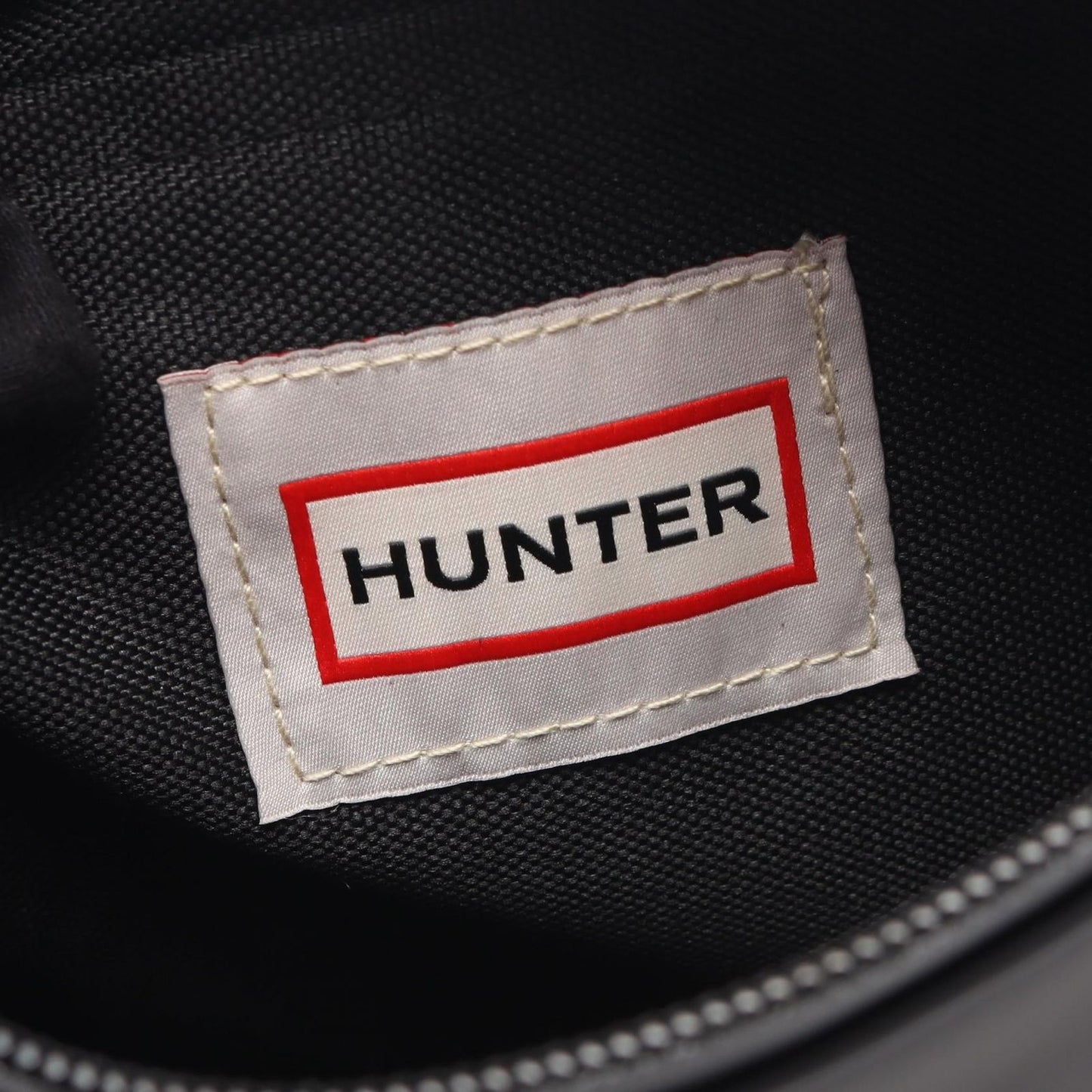HUNTER LOUGH Waist Bag - Timeless Black Elegance